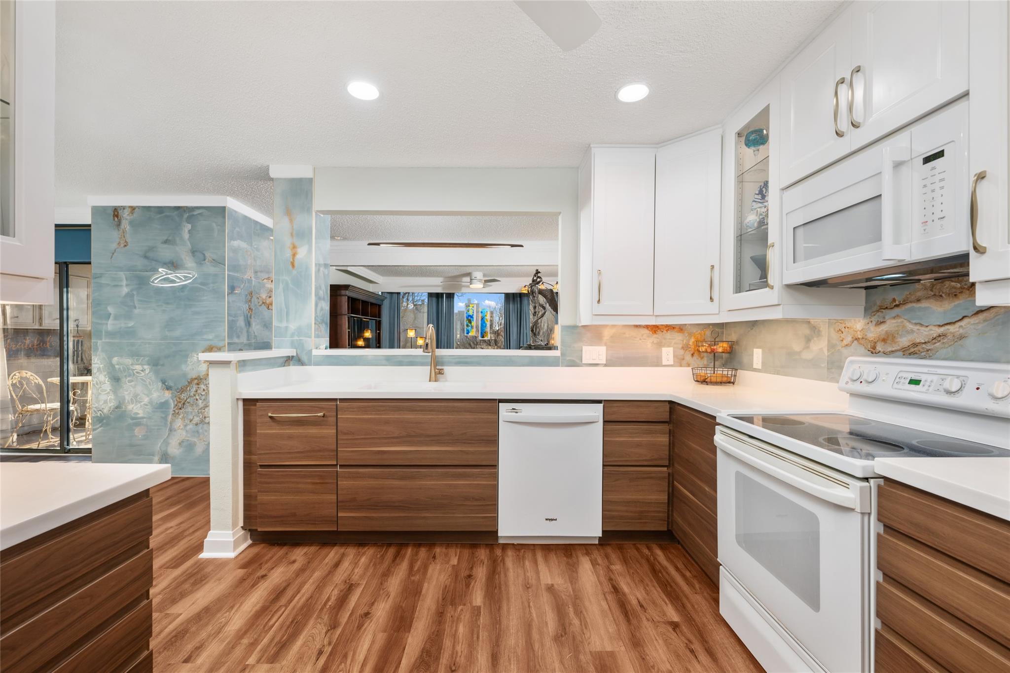 114 World Of Tennis Sq # 114, Lakeway, TX 78738