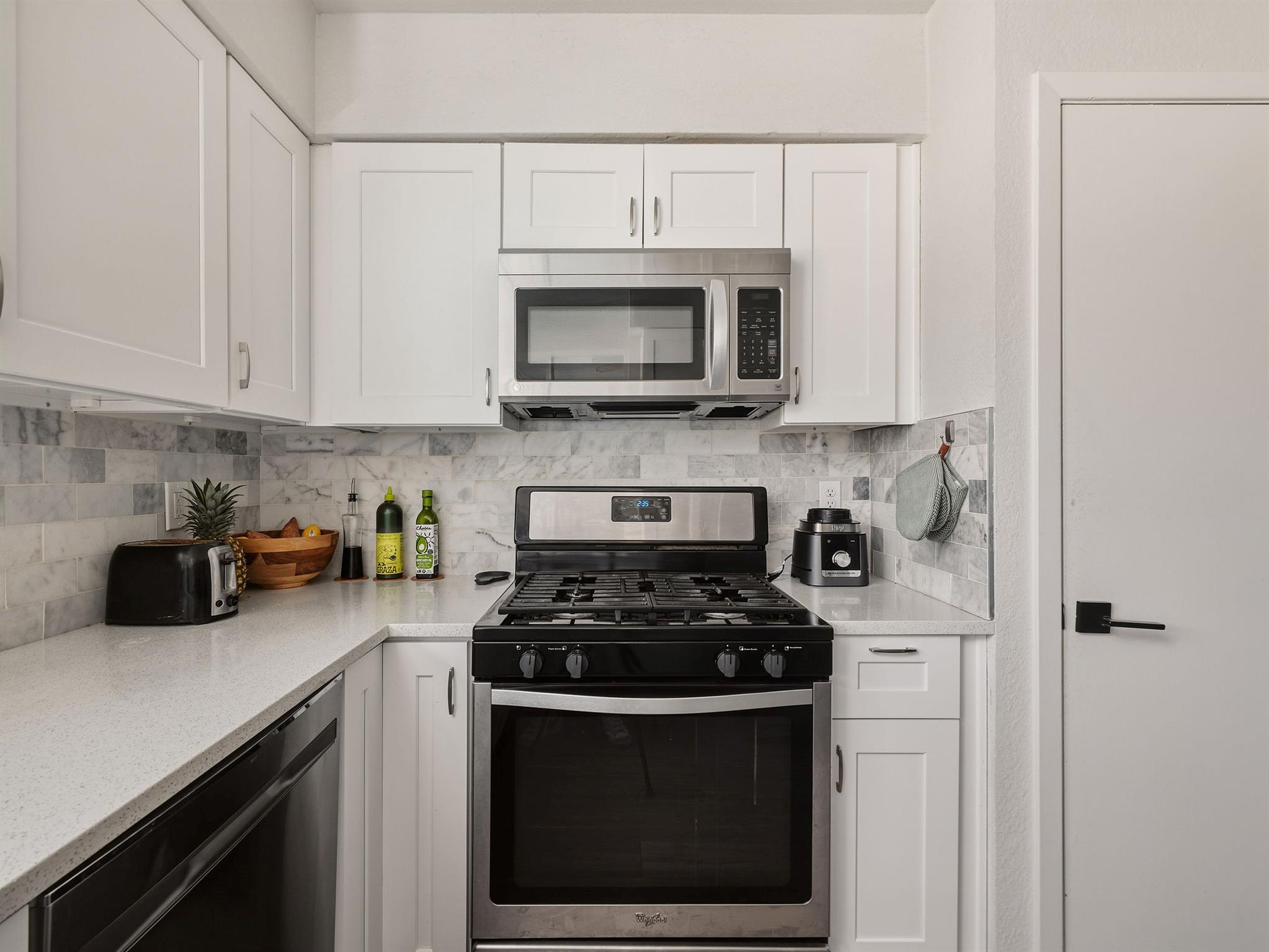 2008 Lear Ln, Austin, TX 78745