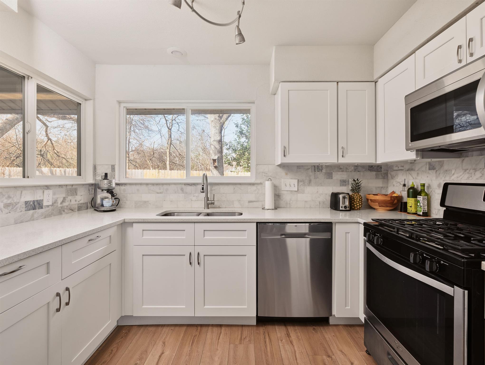 2008 Lear Ln, Austin, TX 78745