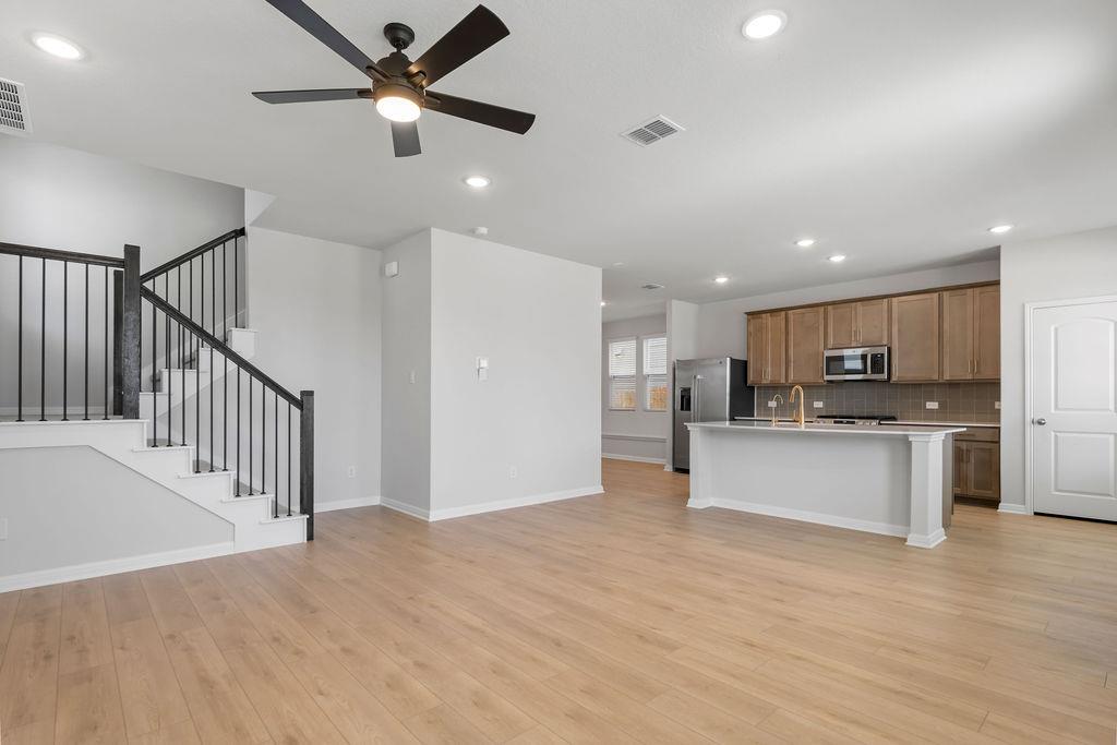 104 Woodrow Ln, Liberty Hill, TX 78642