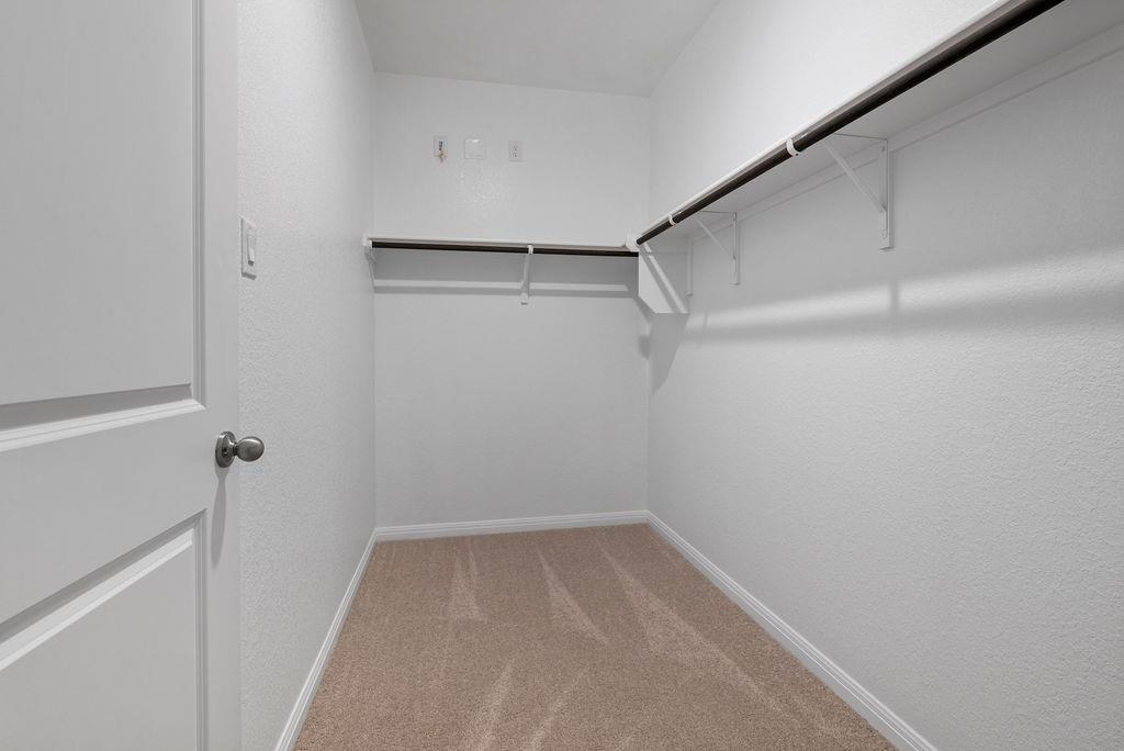 104 Woodrow Ln, Liberty Hill, TX 78642