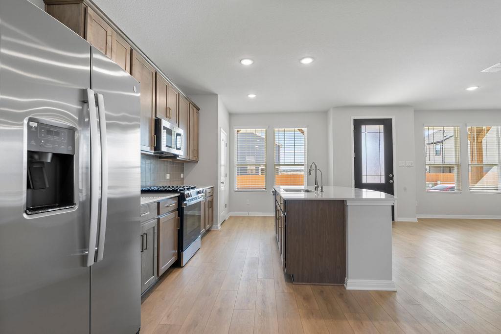 104 Woodrow Ln, Liberty Hill, TX 78642