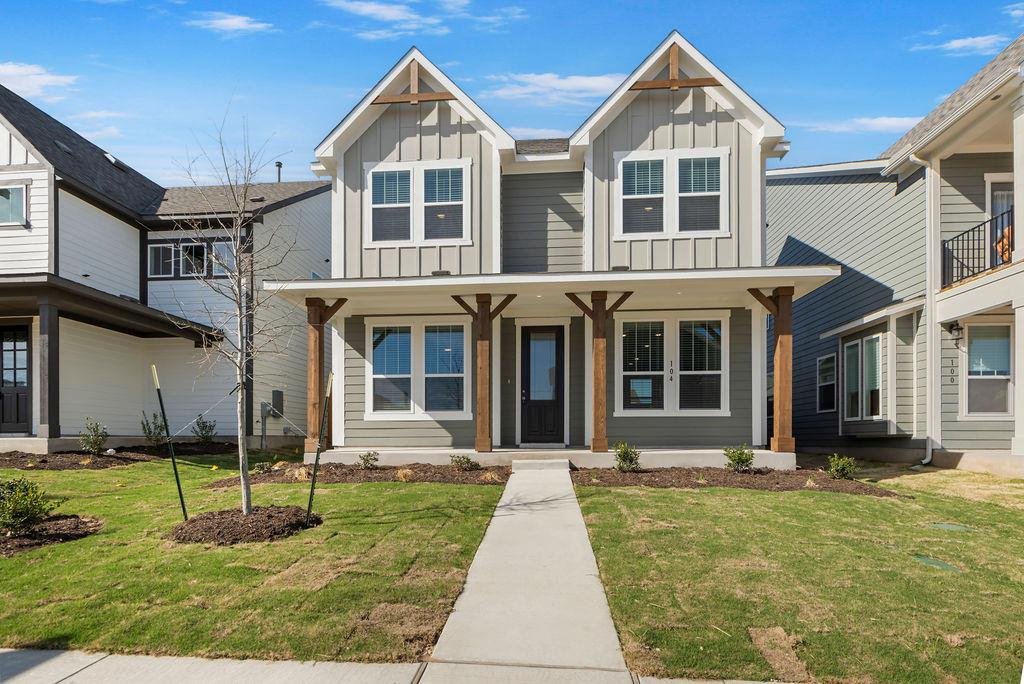 104 Woodrow Ln, Liberty Hill, TX 78642