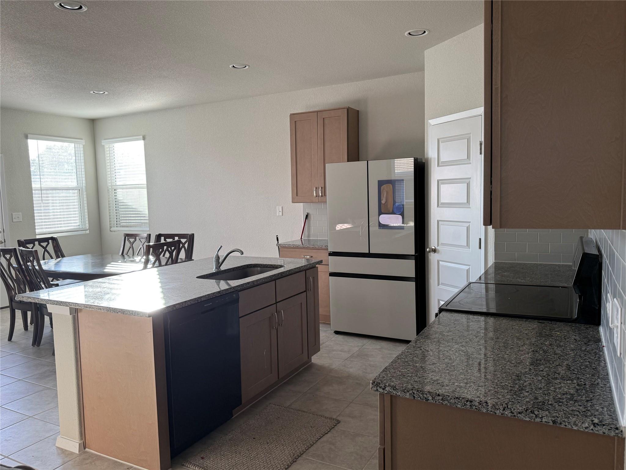 2713 Paragon Fox Dr, Pflugerville, TX 78660