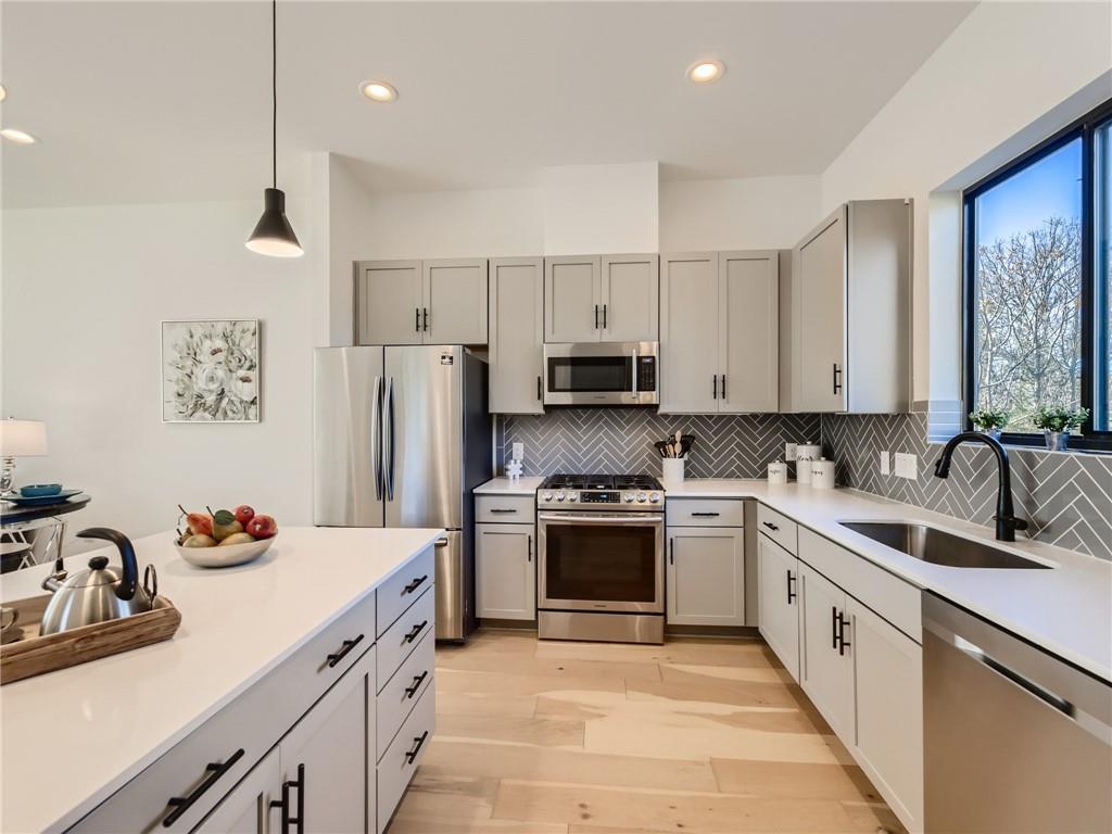 3700 Clawson Rd # 406, Austin, TX 78704