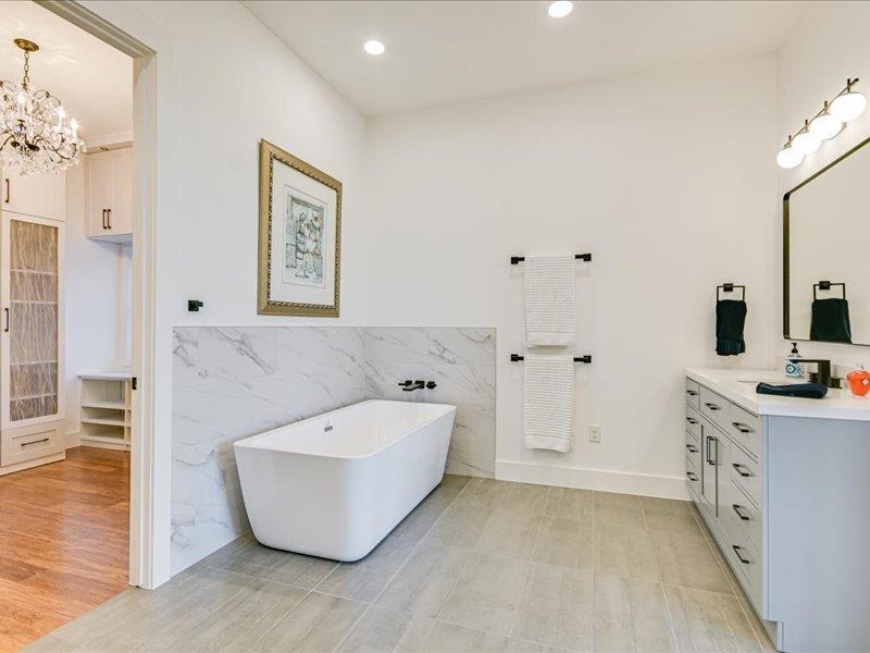 4701 Via Media, Austin, TX 78746