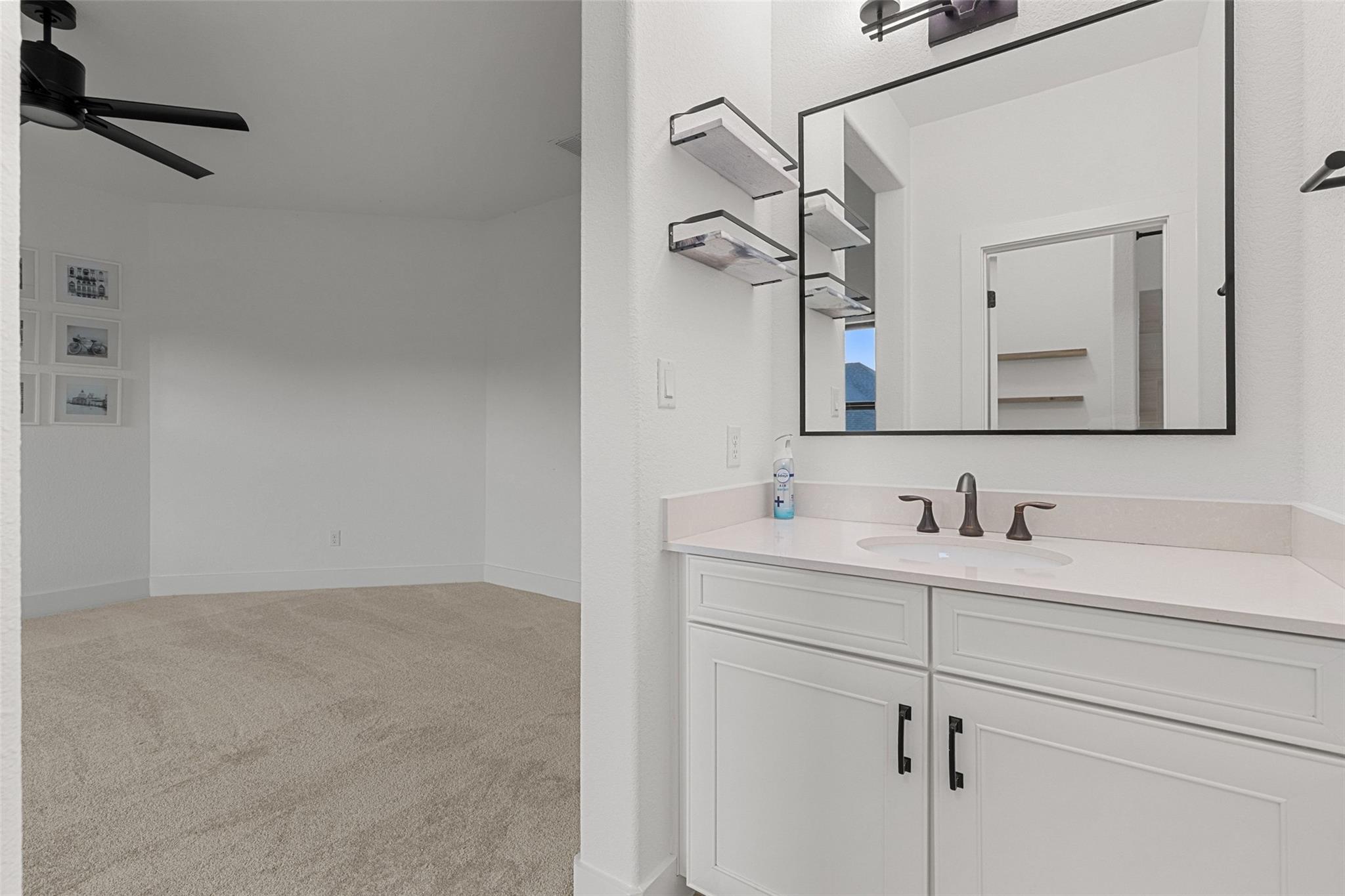 302 Lodestone Ln, Austin, TX 78738