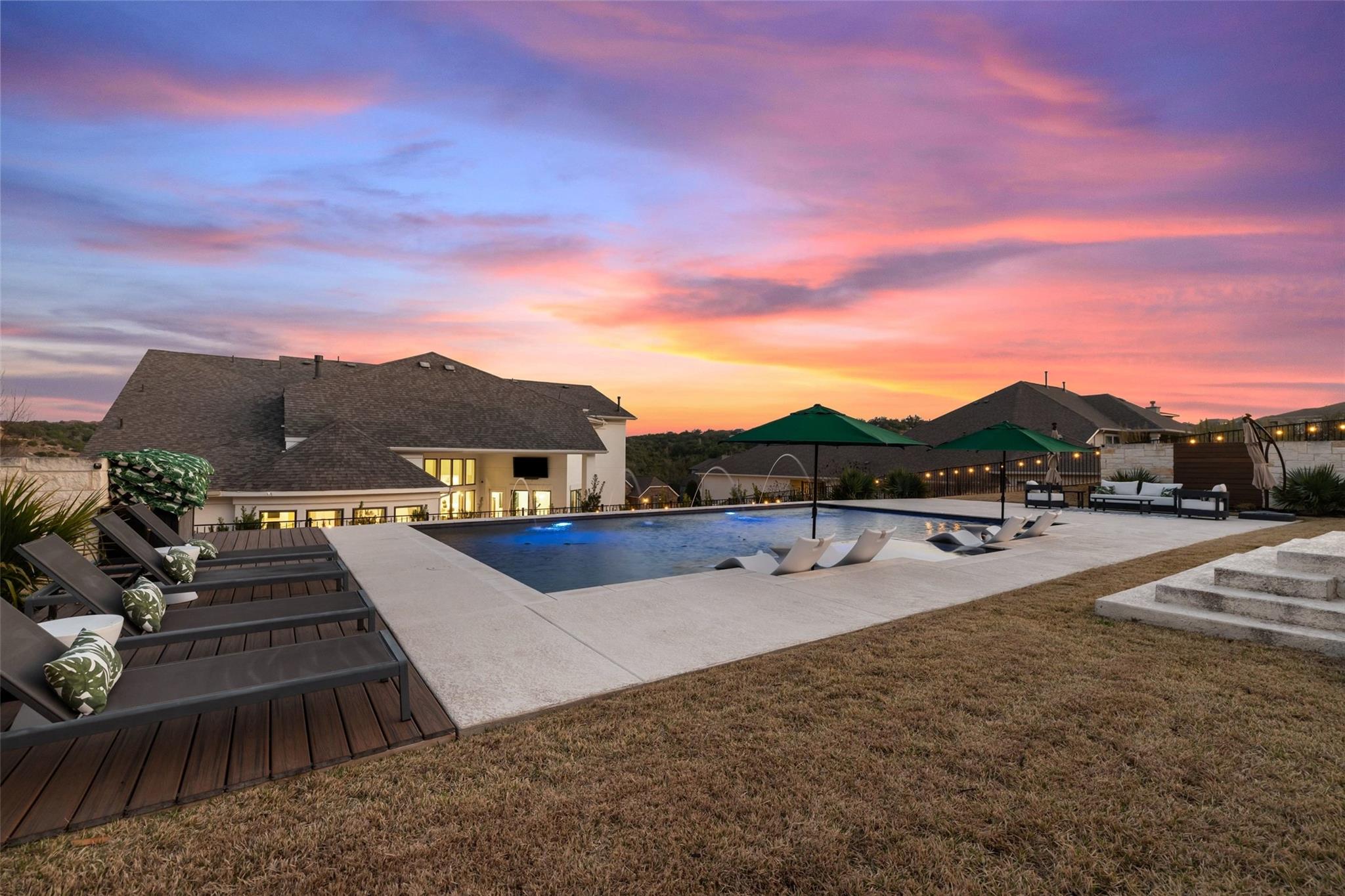 302 Lodestone Ln, Austin, TX 78738