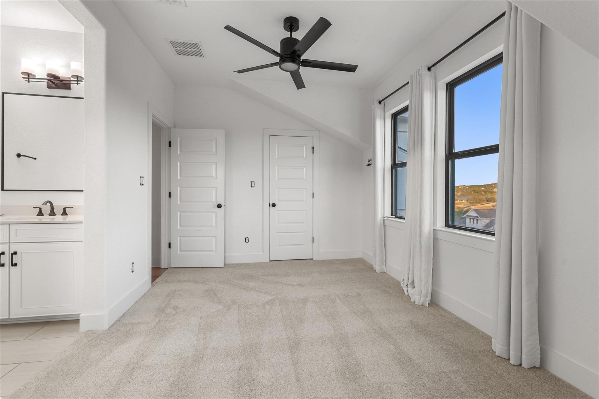 302 Lodestone Ln, Austin, TX 78738