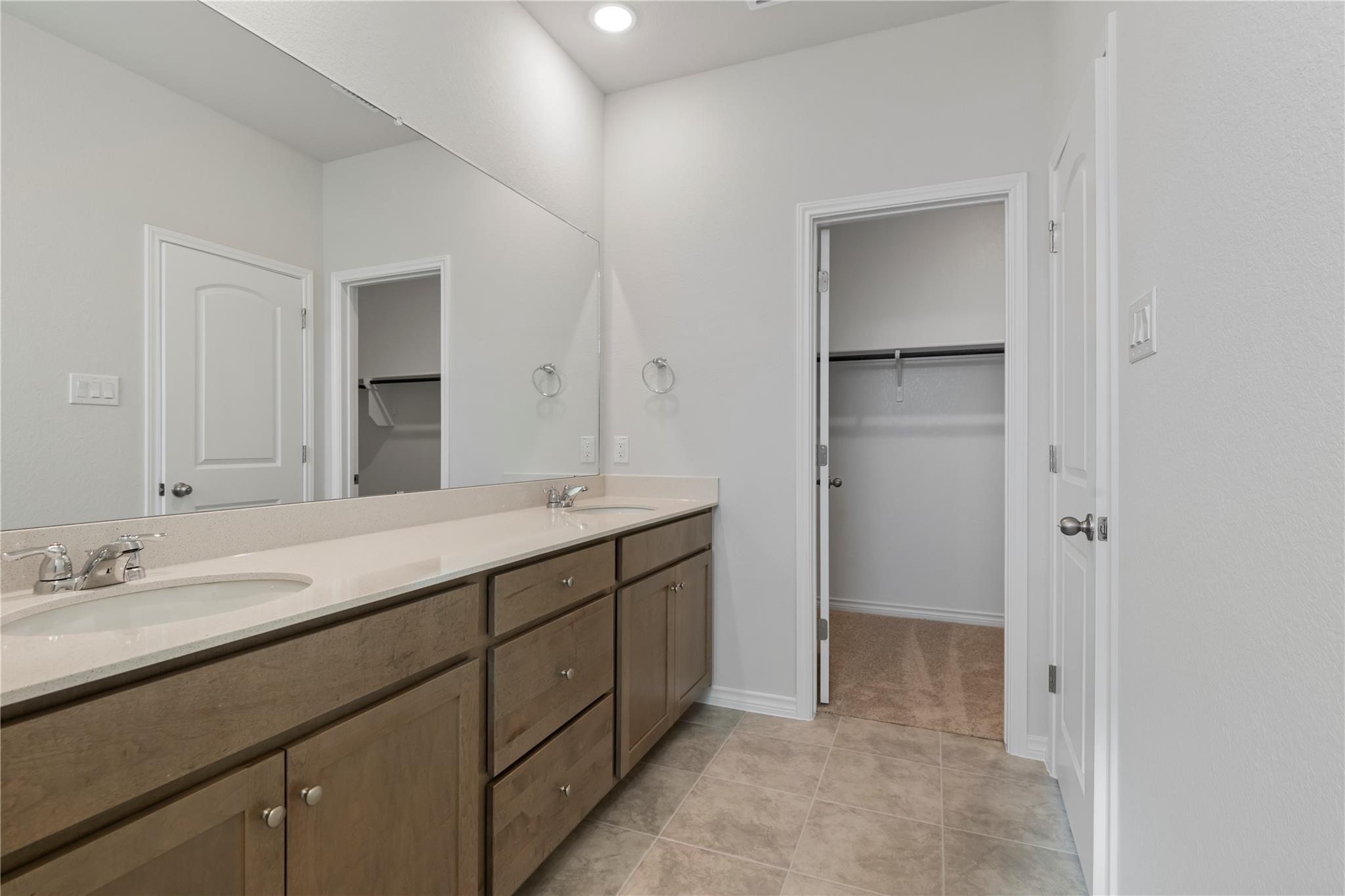 241 Leeland Dr, Liberty Hill, TX 78642