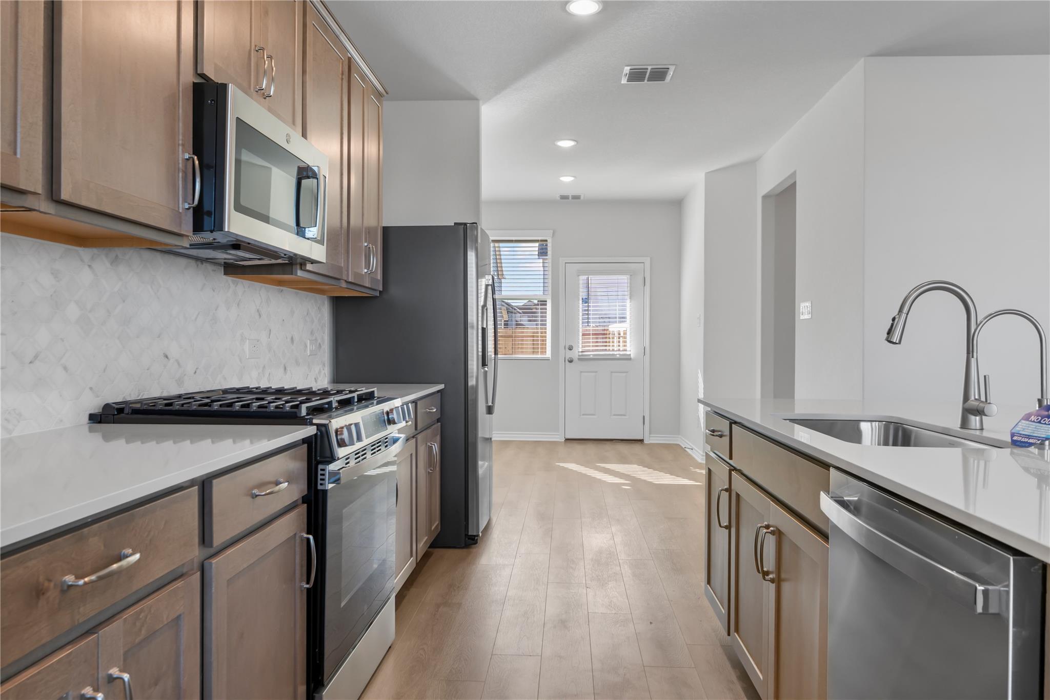 241 Leeland Dr, Liberty Hill, TX 78642