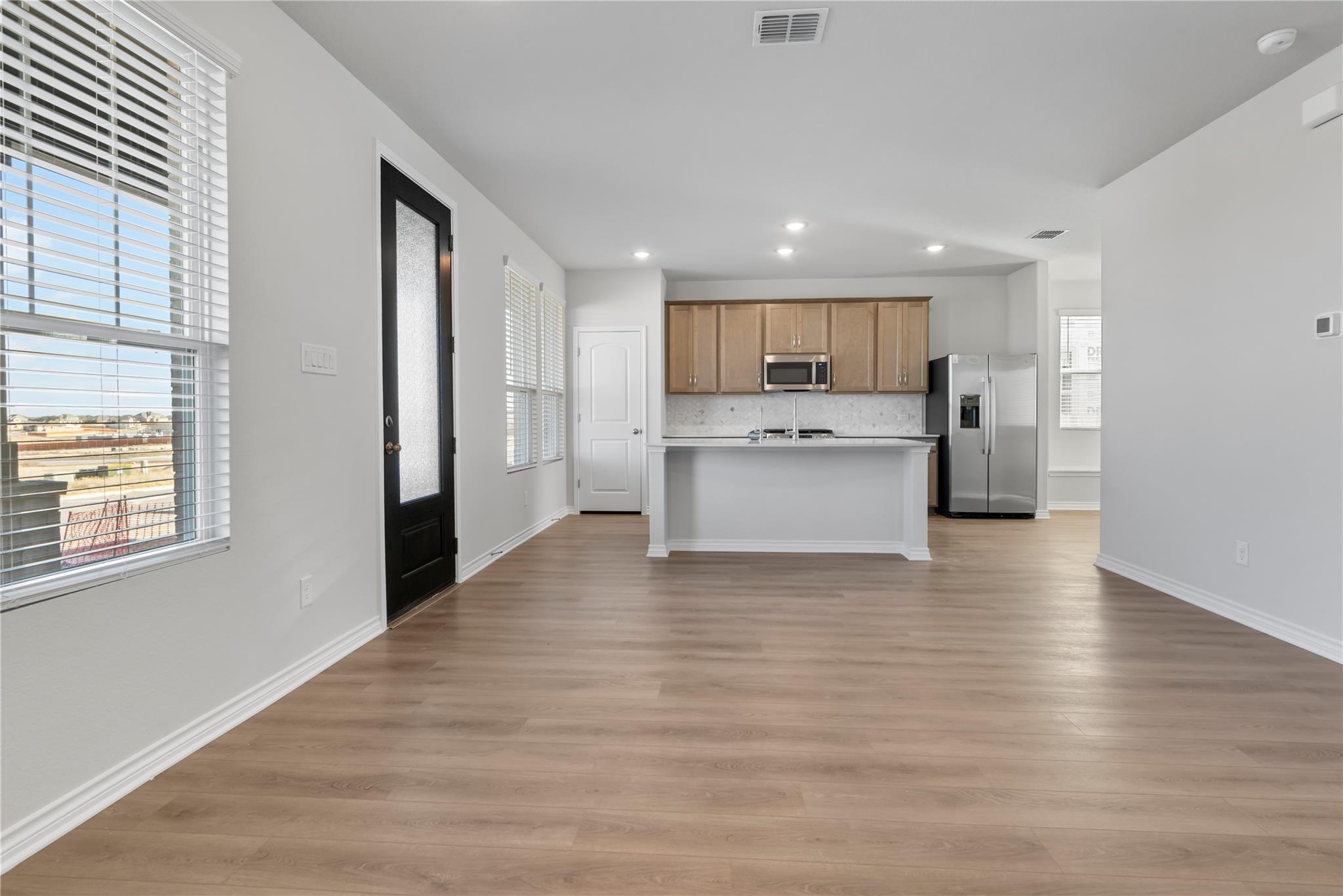 241 Leeland Dr, Liberty Hill, TX 78642