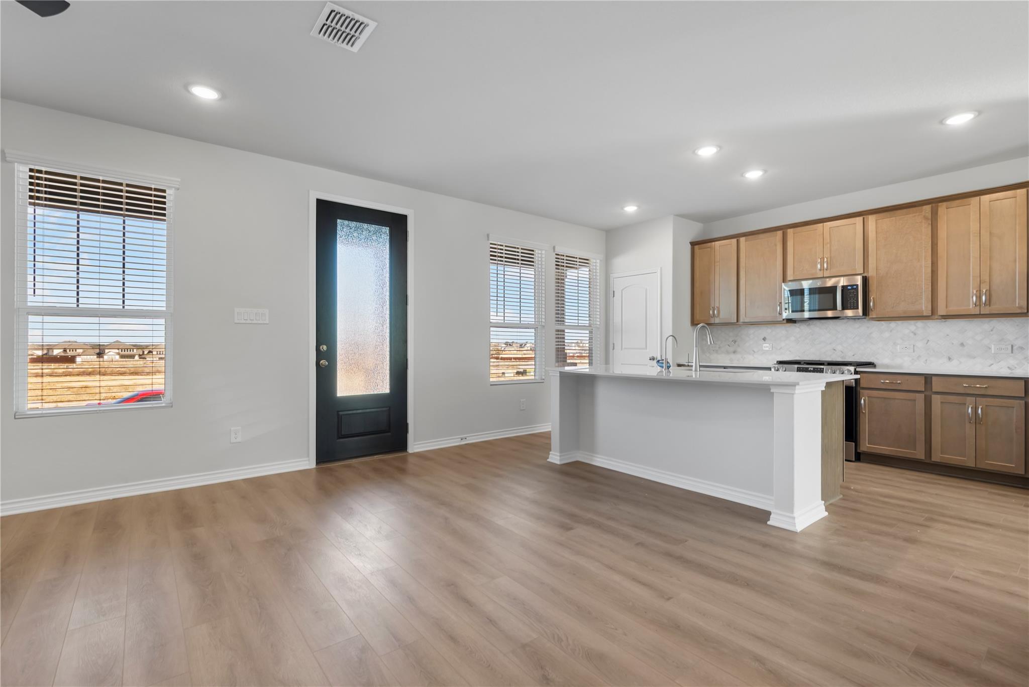 241 Leeland Dr, Liberty Hill, TX 78642