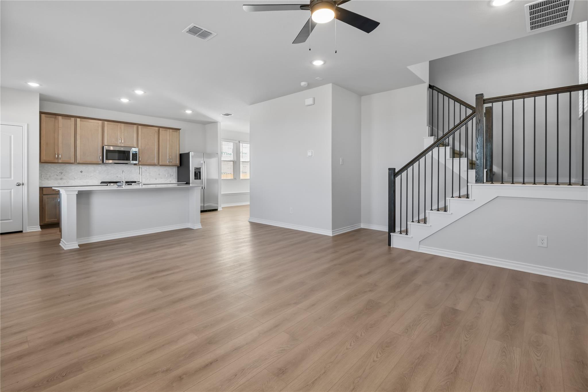 241 Leeland Dr, Liberty Hill, TX 78642