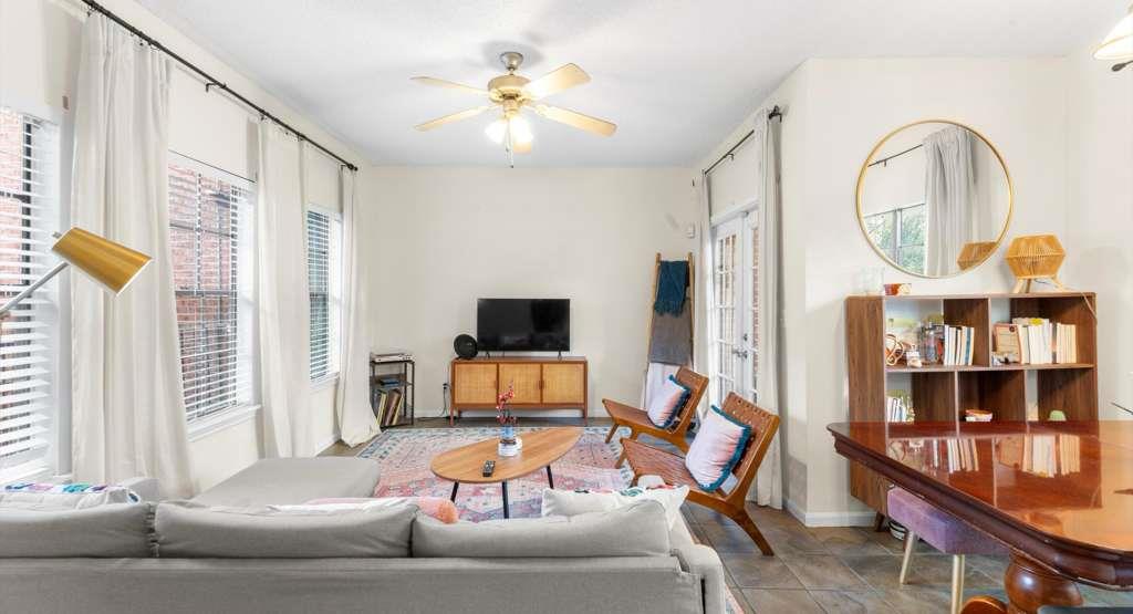 712 W 21st St # 203, Austin, TX 78705