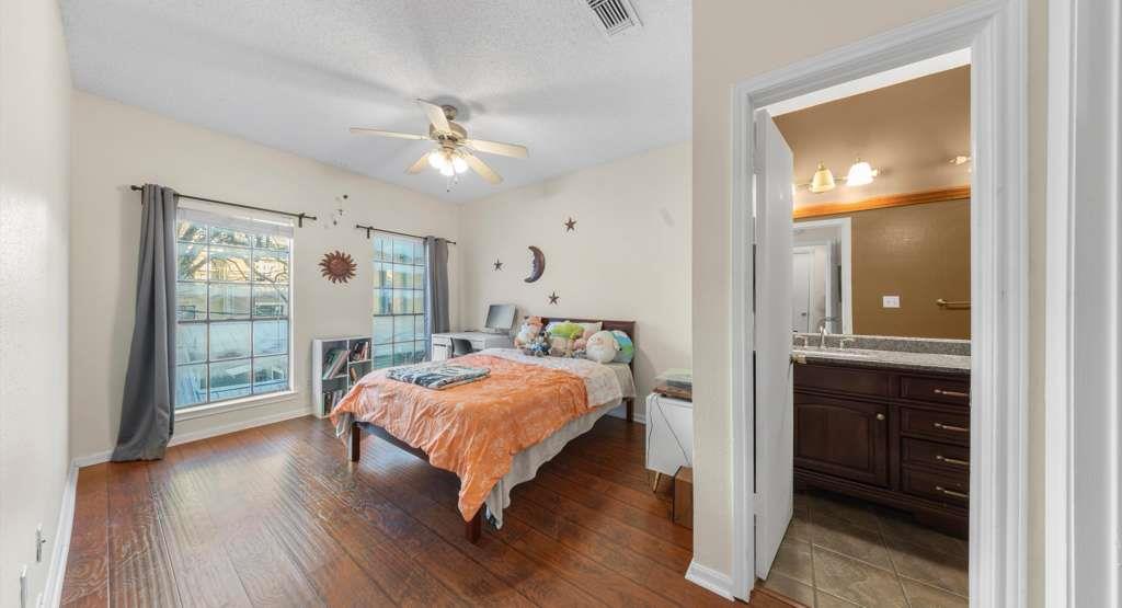 712 W 21st St # 203, Austin, TX 78705