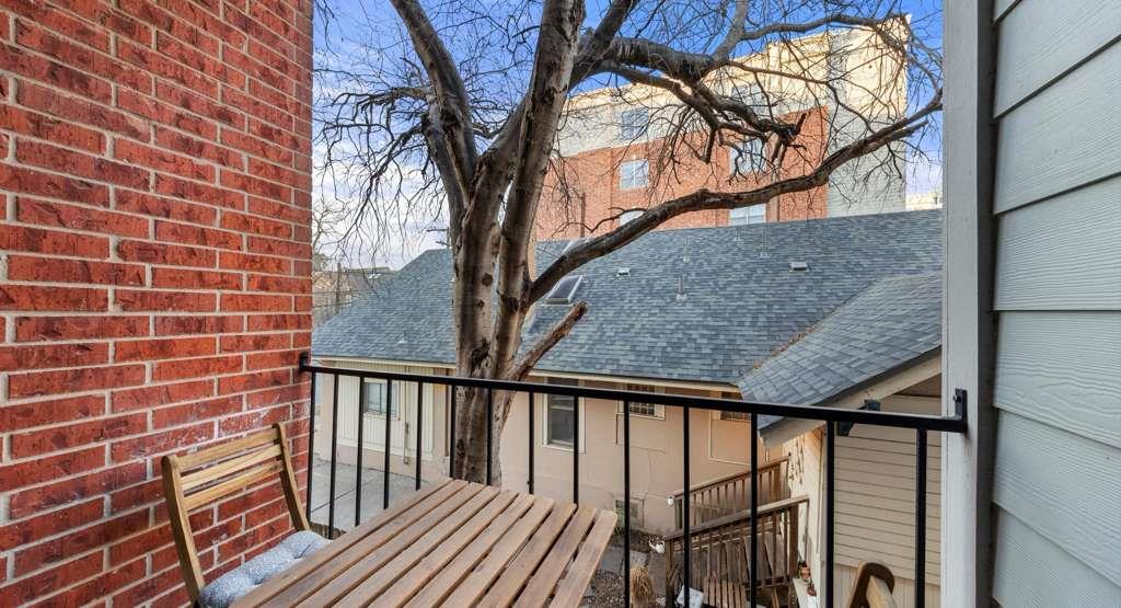 712 W 21st St # 203, Austin, TX 78705