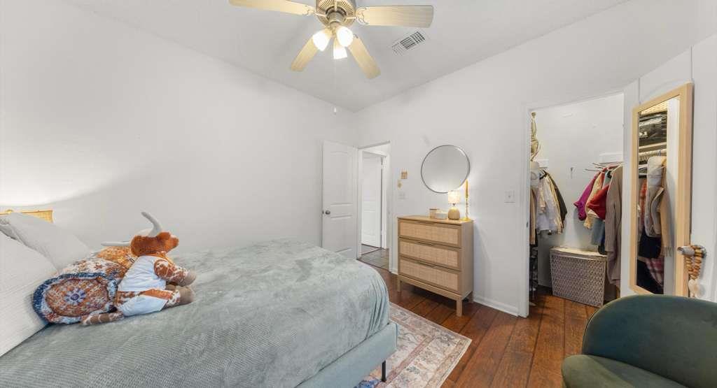 712 W 21st St # 203, Austin, TX 78705