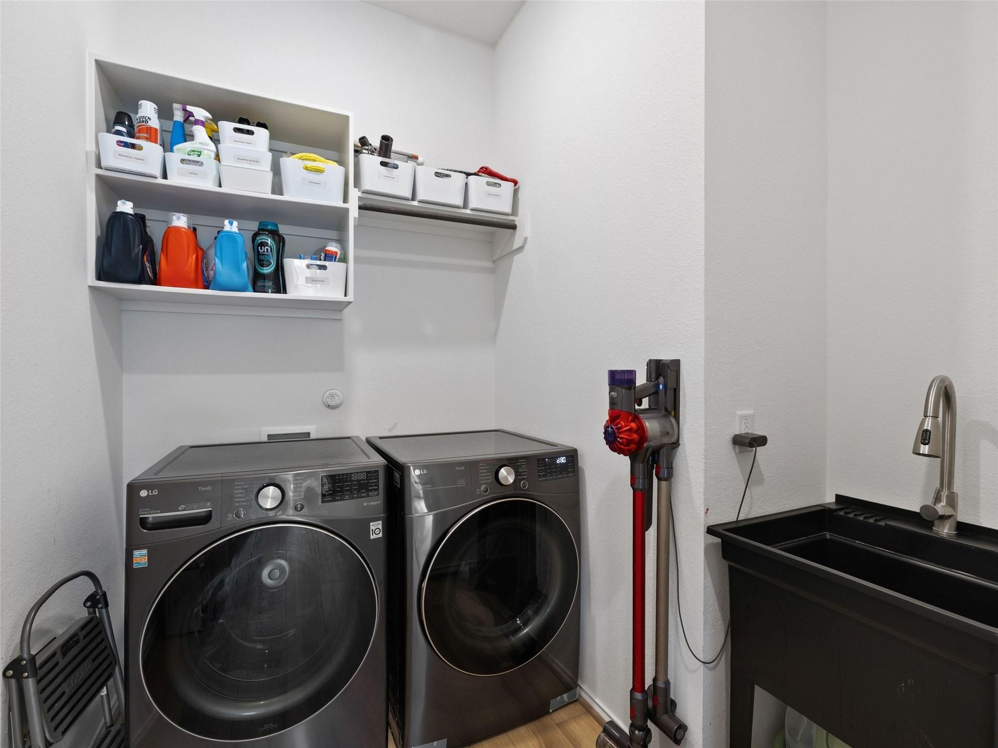 6825 Empresa Dr, Austin, TX 78738