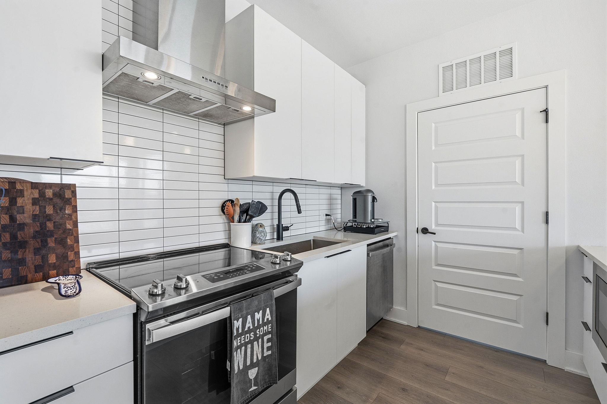 2220 Webberville Rd # 305, Austin, TX 78702