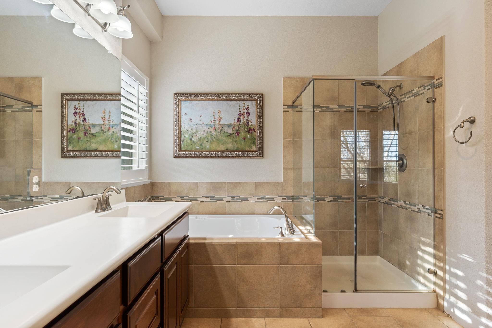 9550 Savannah Ridge Dr # 37, Austin, TX 78726