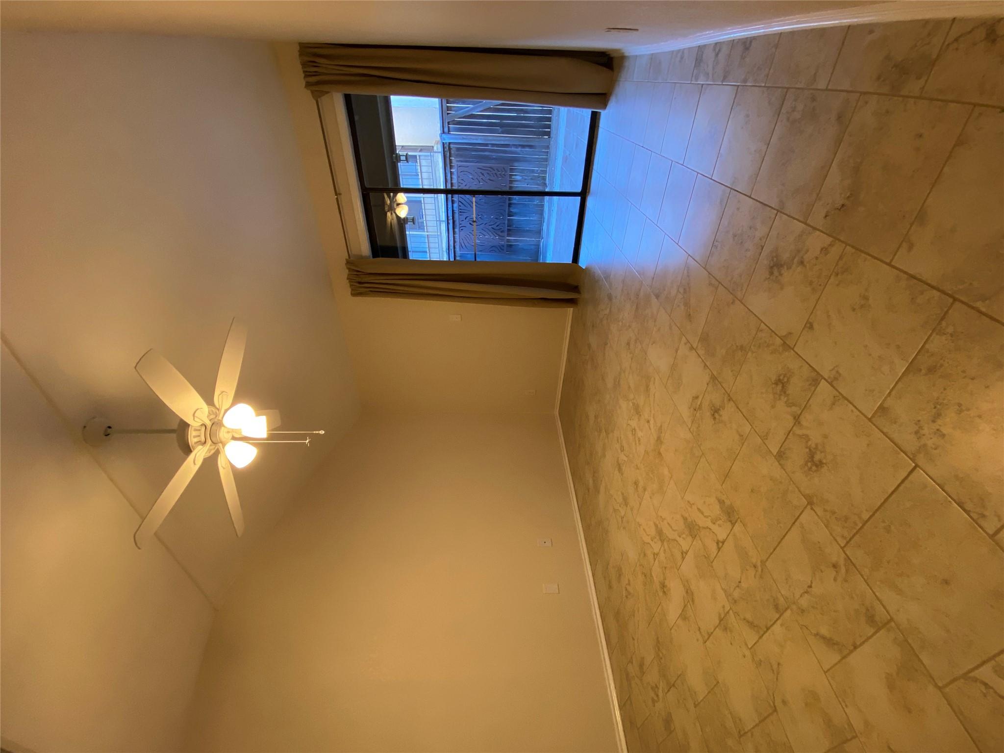 1202 Thorpe Ln # 305, San Marcos, TX 78666