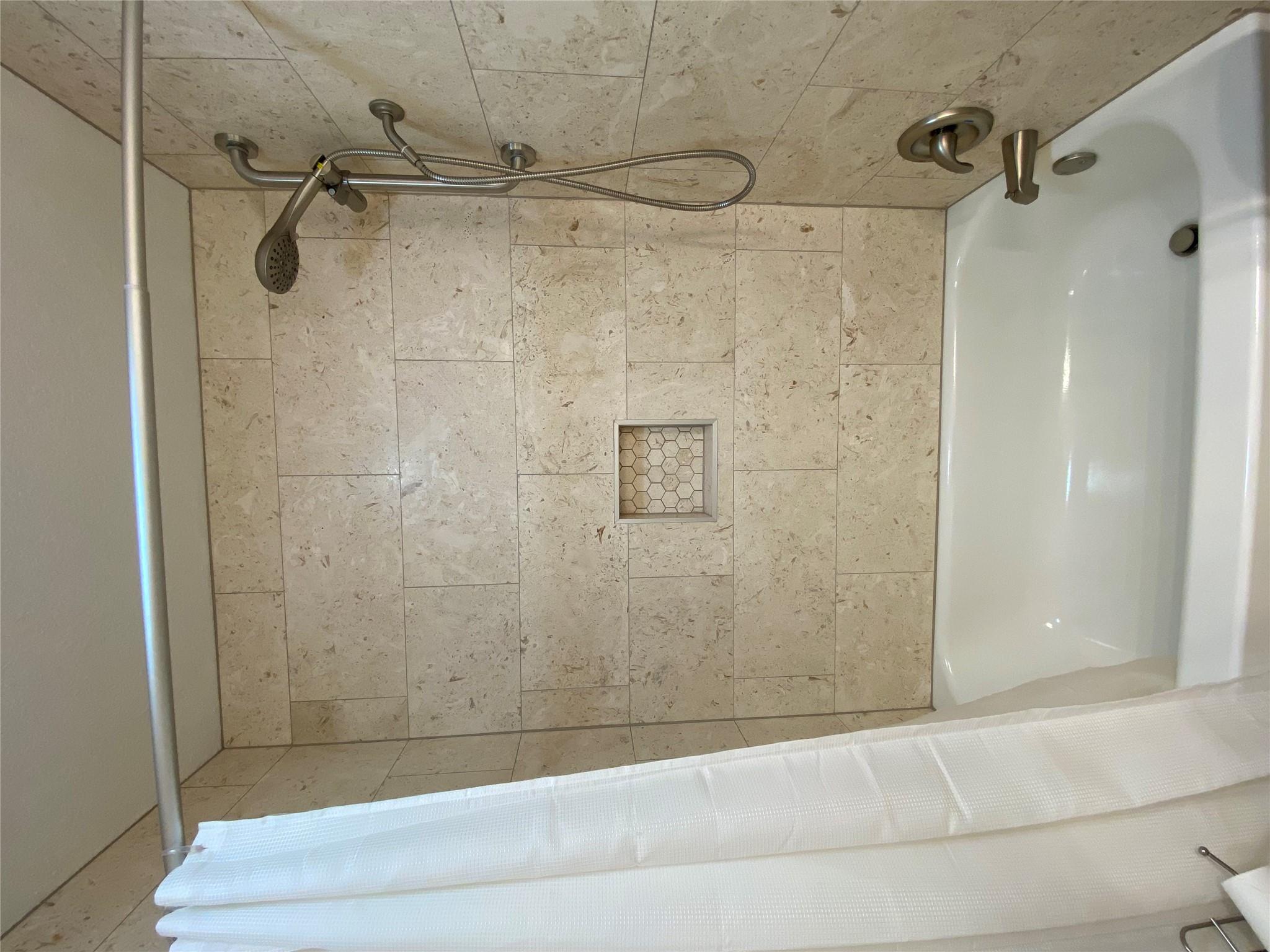 1202 Thorpe Ln # 305, San Marcos, TX 78666