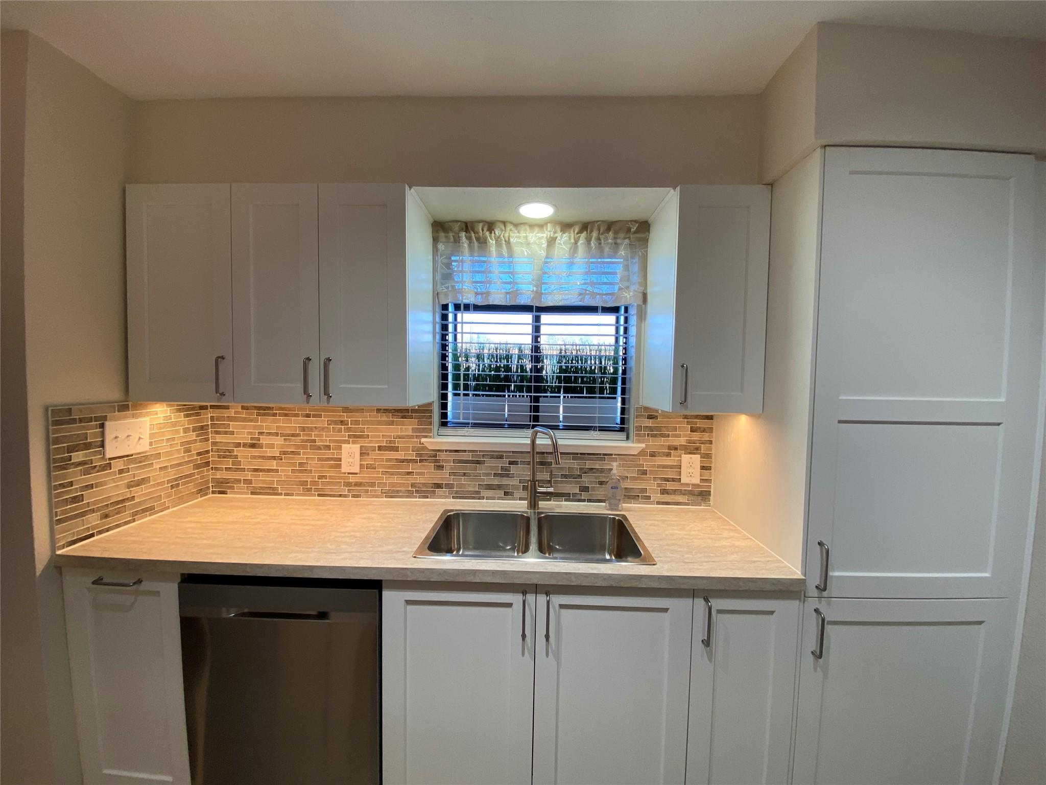 1202 Thorpe Ln # 305, San Marcos, TX 78666