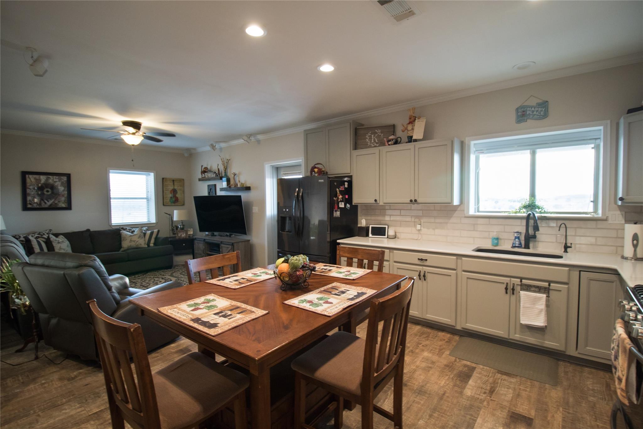 2238 County Road 2109, Lometa, TX 76853