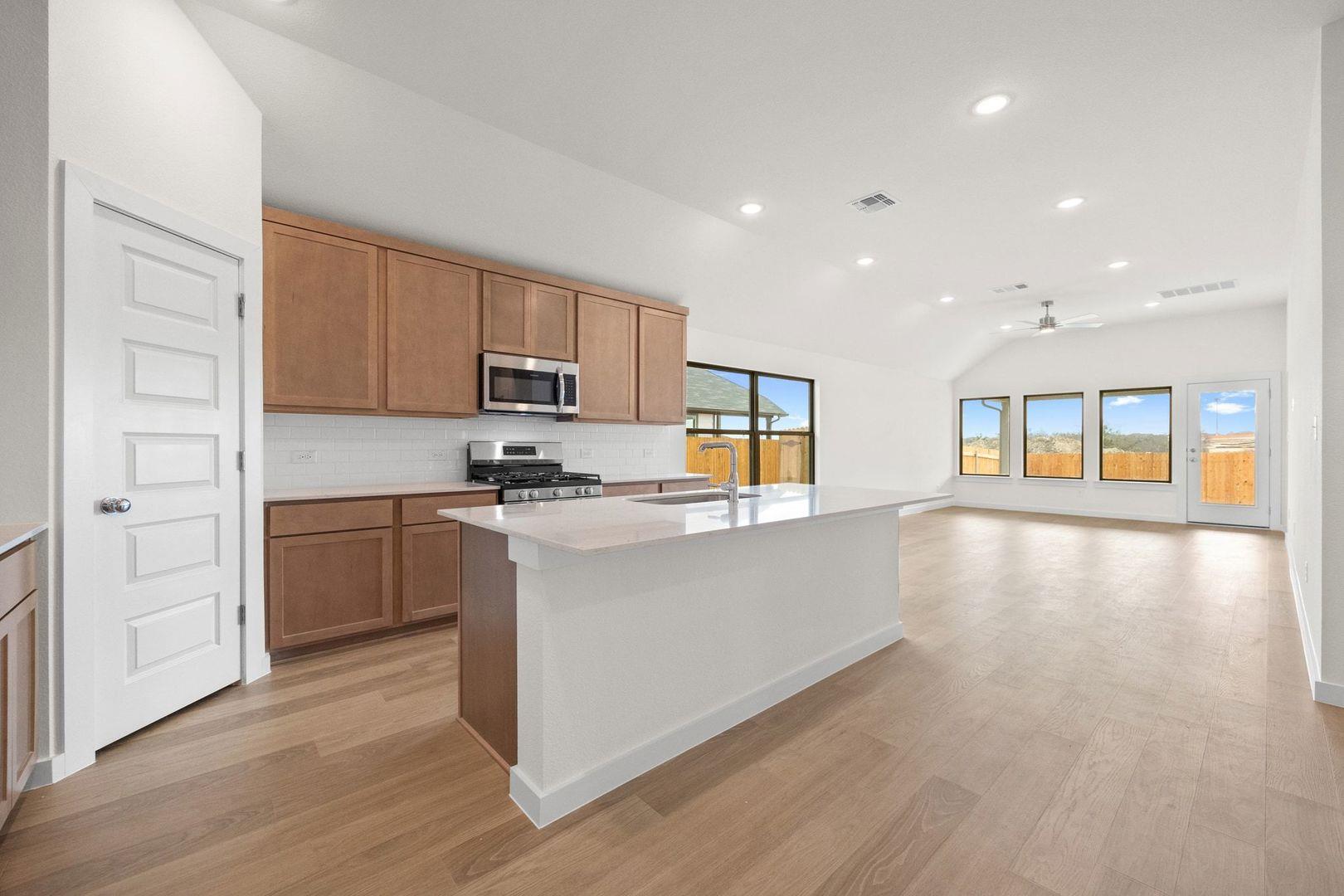 102 Malibu, Hutto, TX 78634