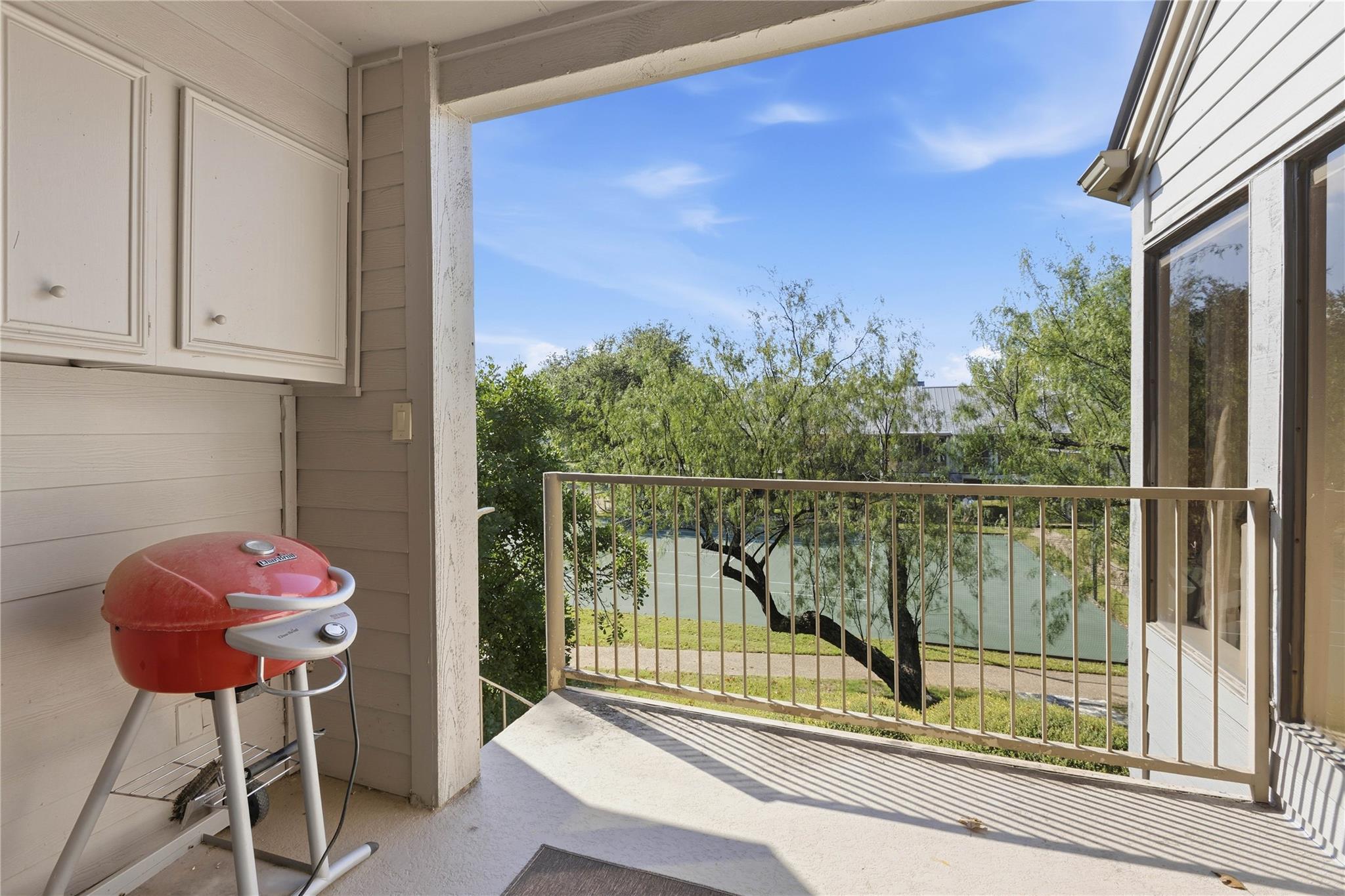 113 World Of Tennis Sq, Lakeway, TX 78738