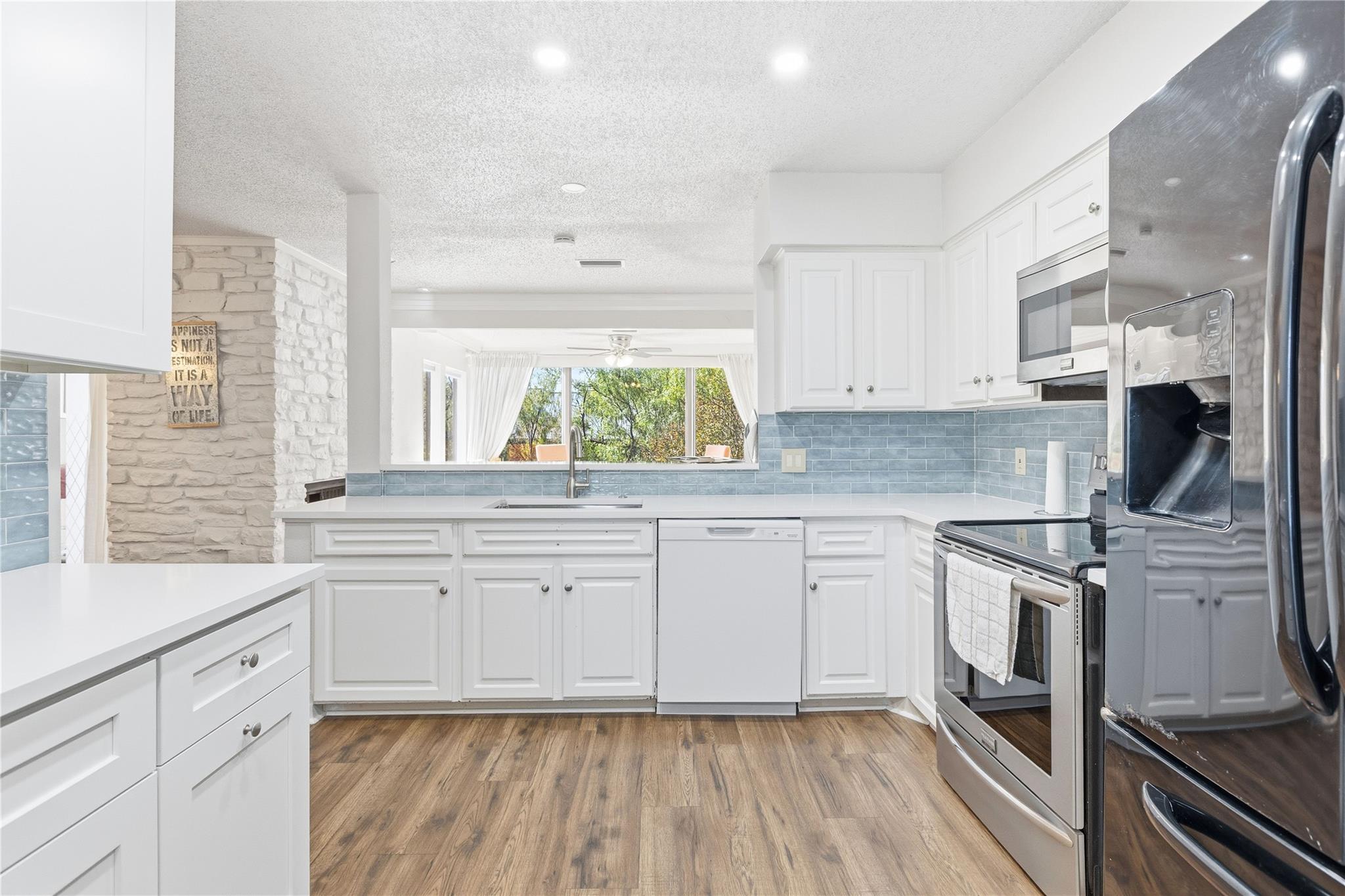 113 World Of Tennis Sq, Lakeway, TX 78738