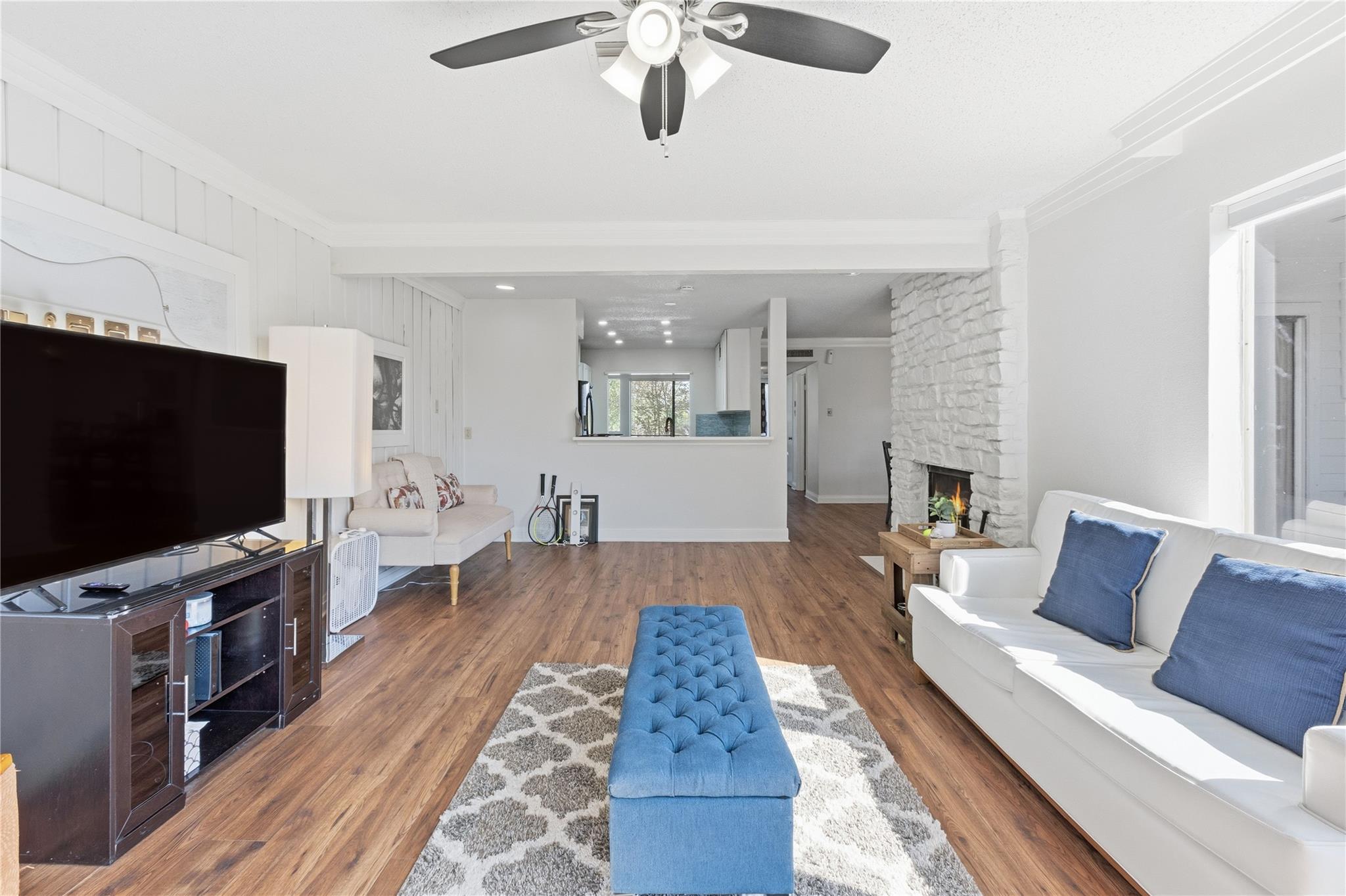 113 World Of Tennis Sq, Lakeway, TX 78738