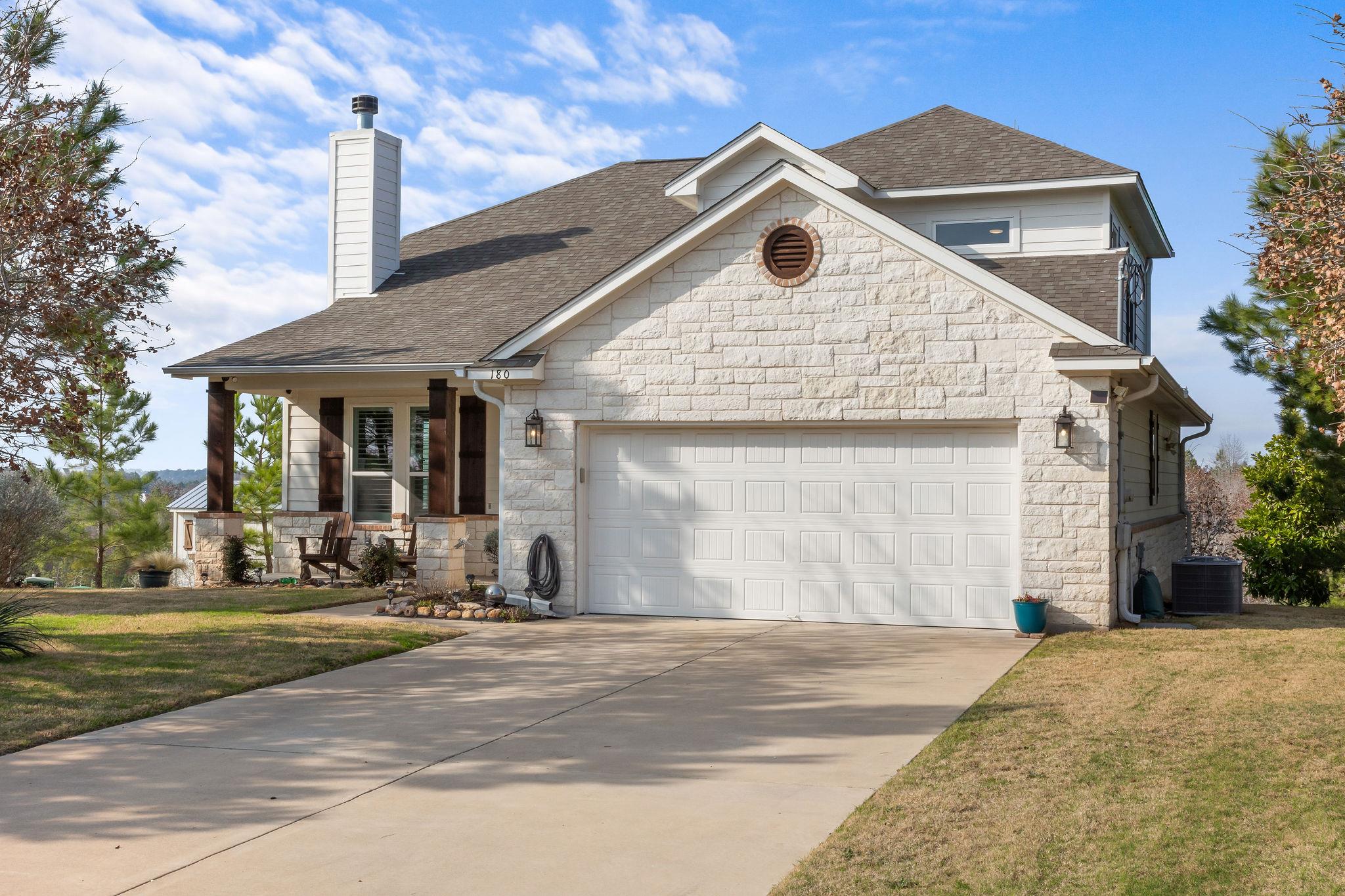 180 River Forest Dr, Bastrop, TX 78602