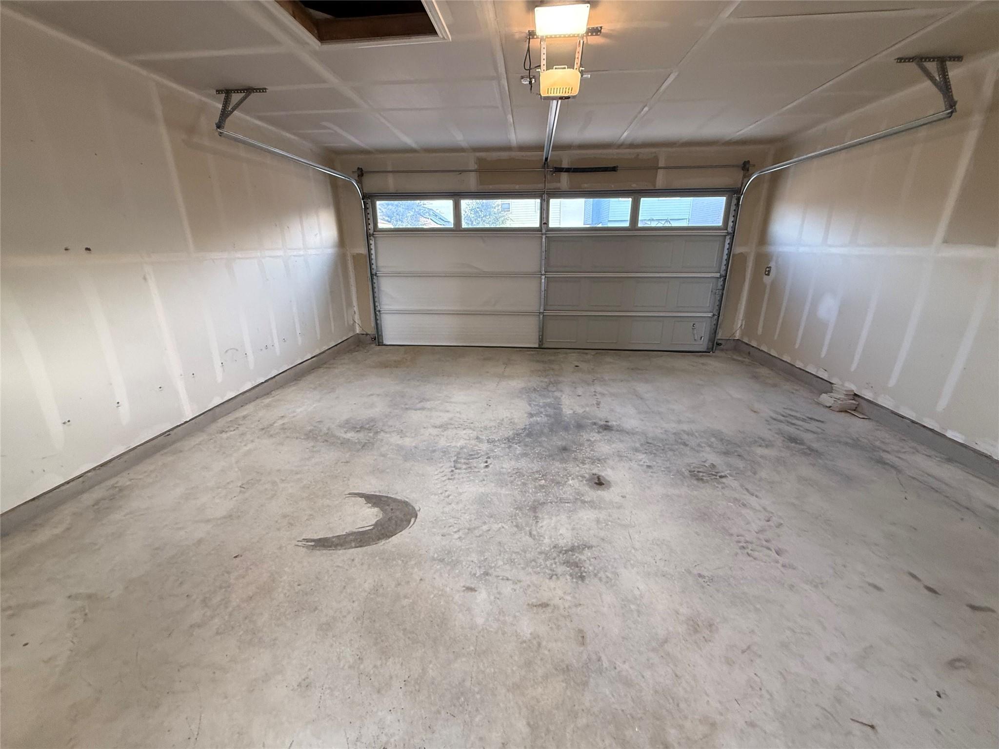 234 Spiny Lizard Ln, San Marcos, TX 78666