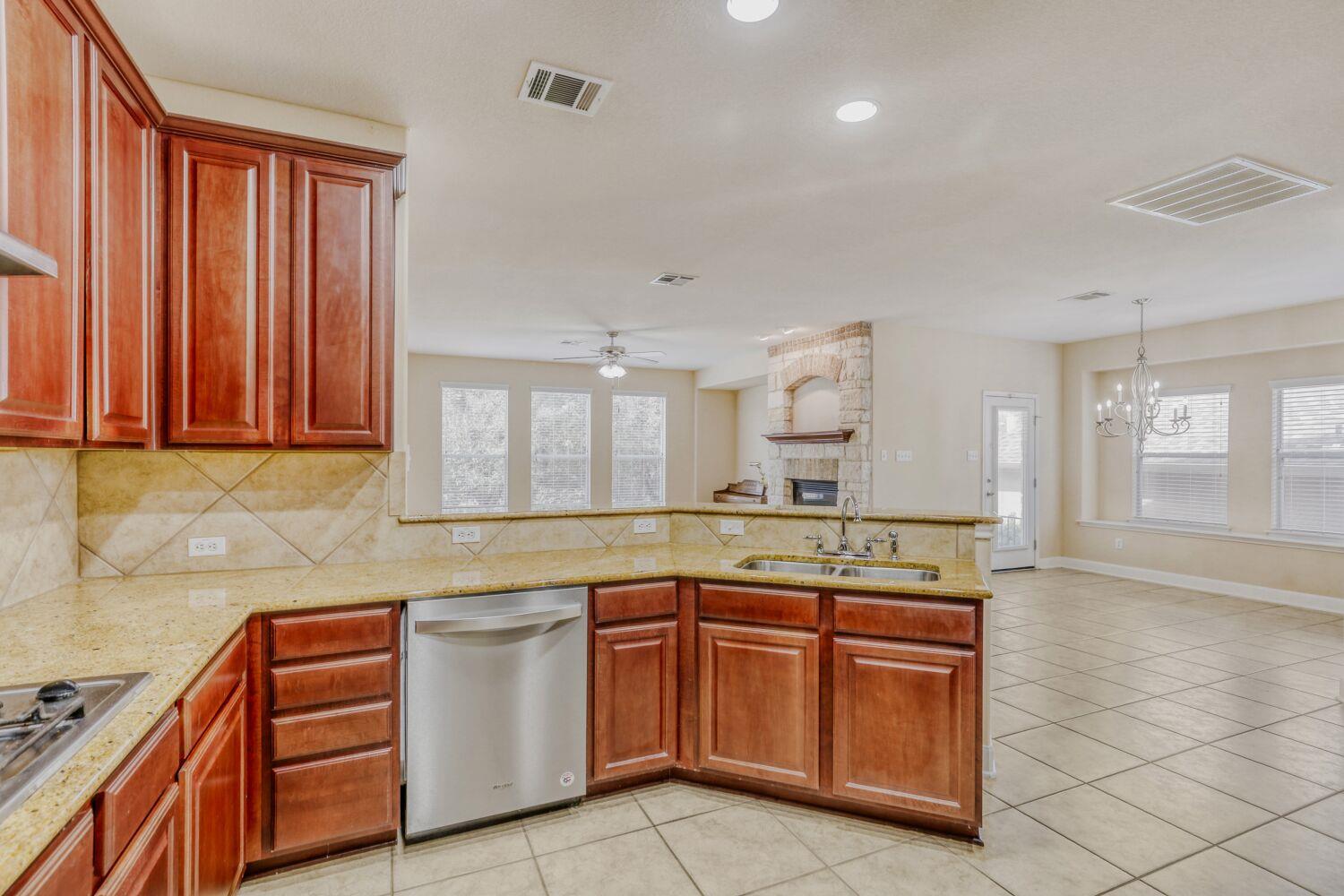 24 Stone Terrace Dr, Austin, TX 78734