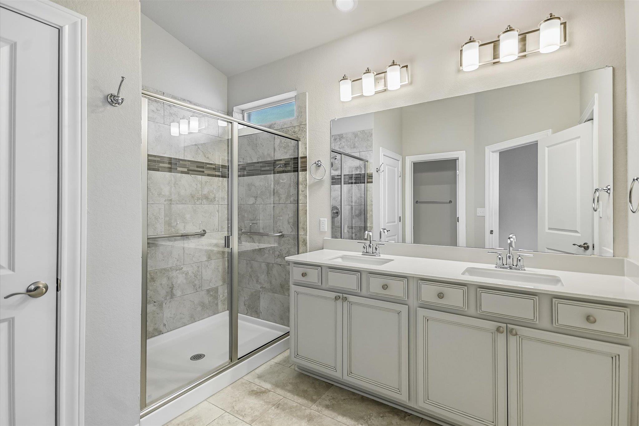 373 Victoria Peak Loop, Dripping Springs, TX 78620