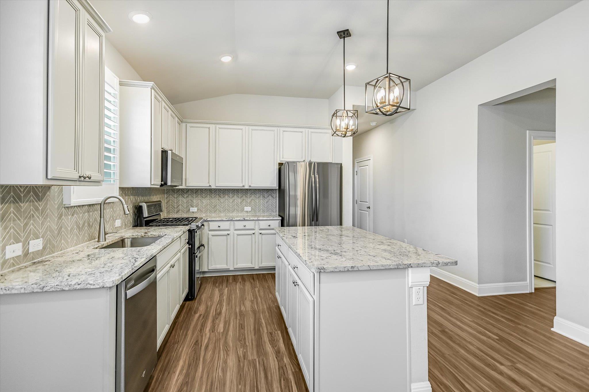 373 Victoria Peak Loop, Dripping Springs, TX 78620