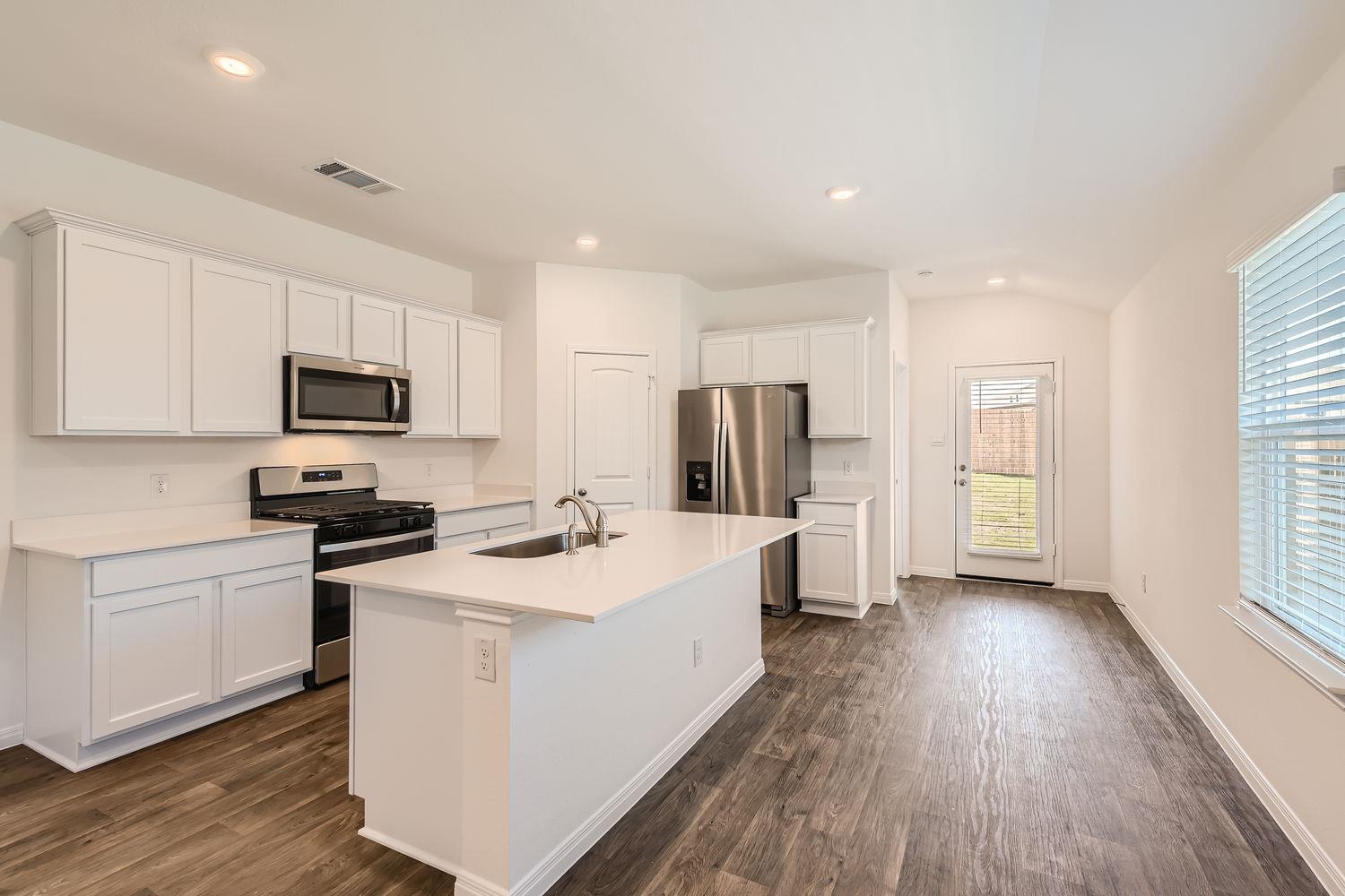 508 Gladiola Loop, Kyle, TX 78640