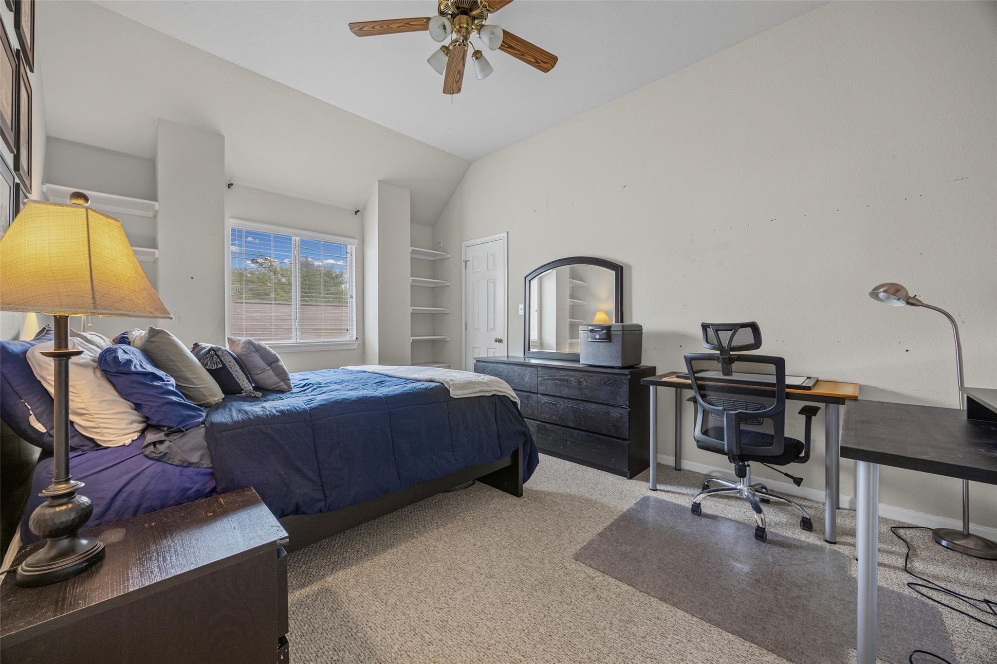 16902 Brewer Blackbird Dr, Pflugerville, TX 78660