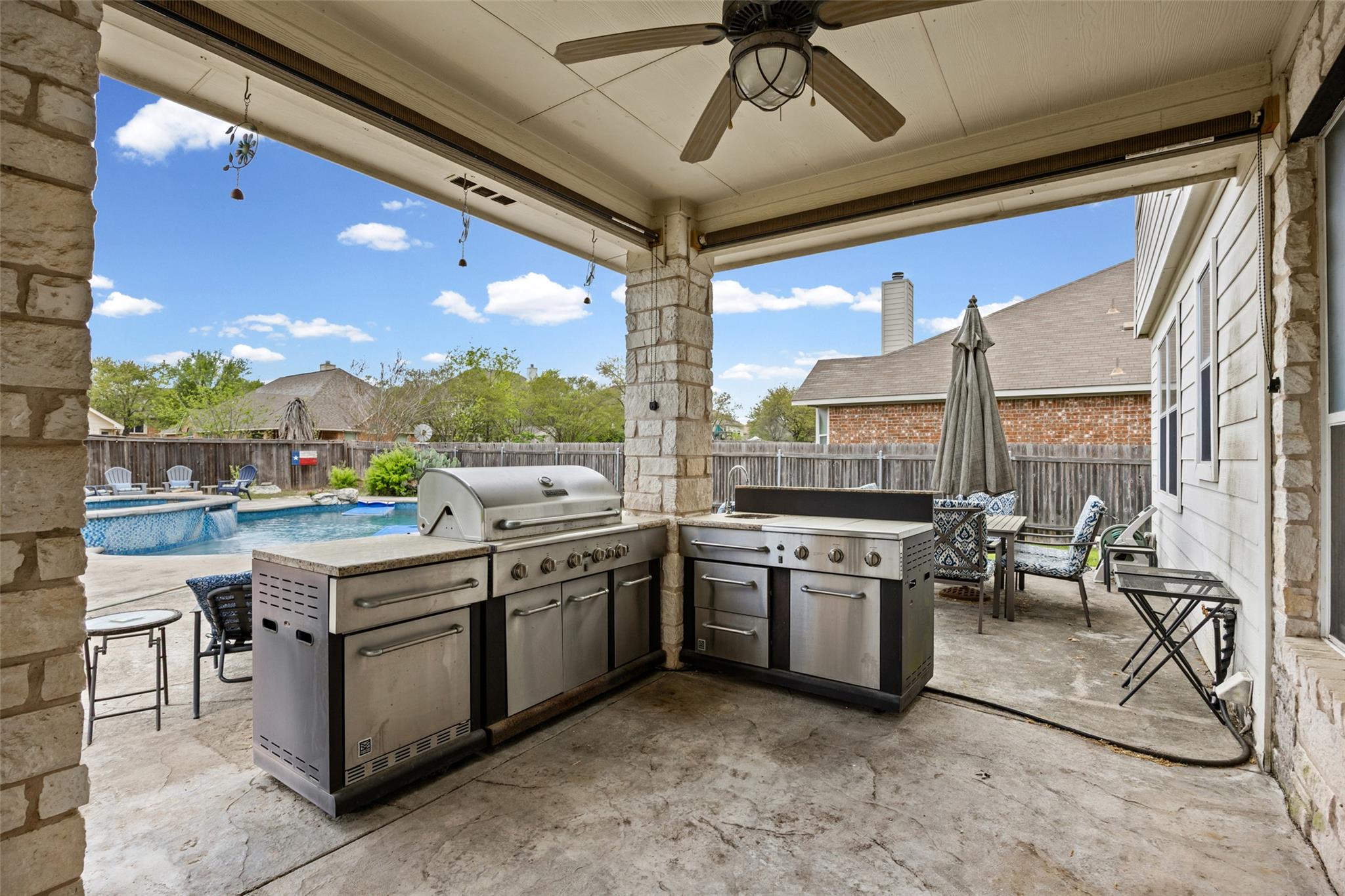 16902 Brewer Blackbird Dr, Pflugerville, TX 78660