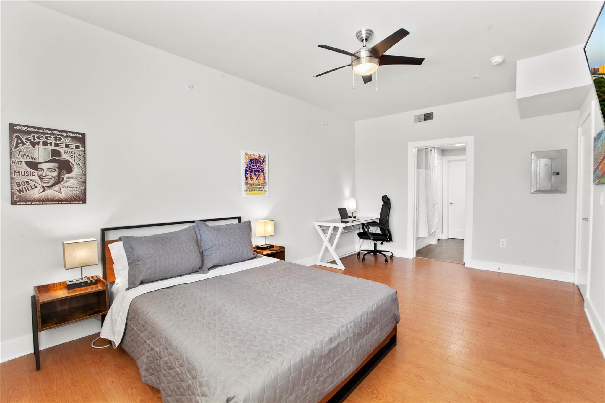 3016 Guadalupe St # 308, Austin, TX 78705