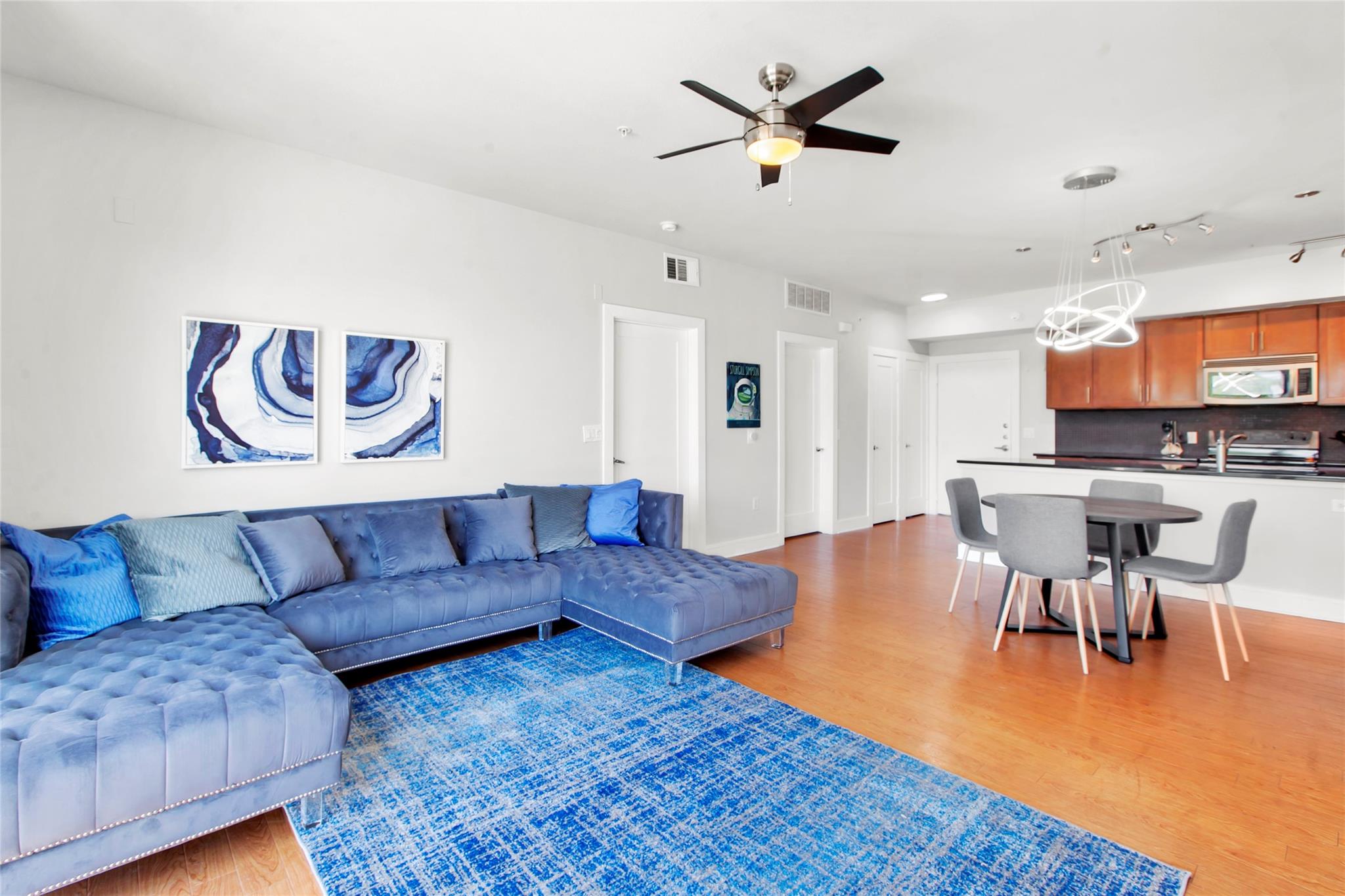 3016 Guadalupe St # 308, Austin, TX 78705