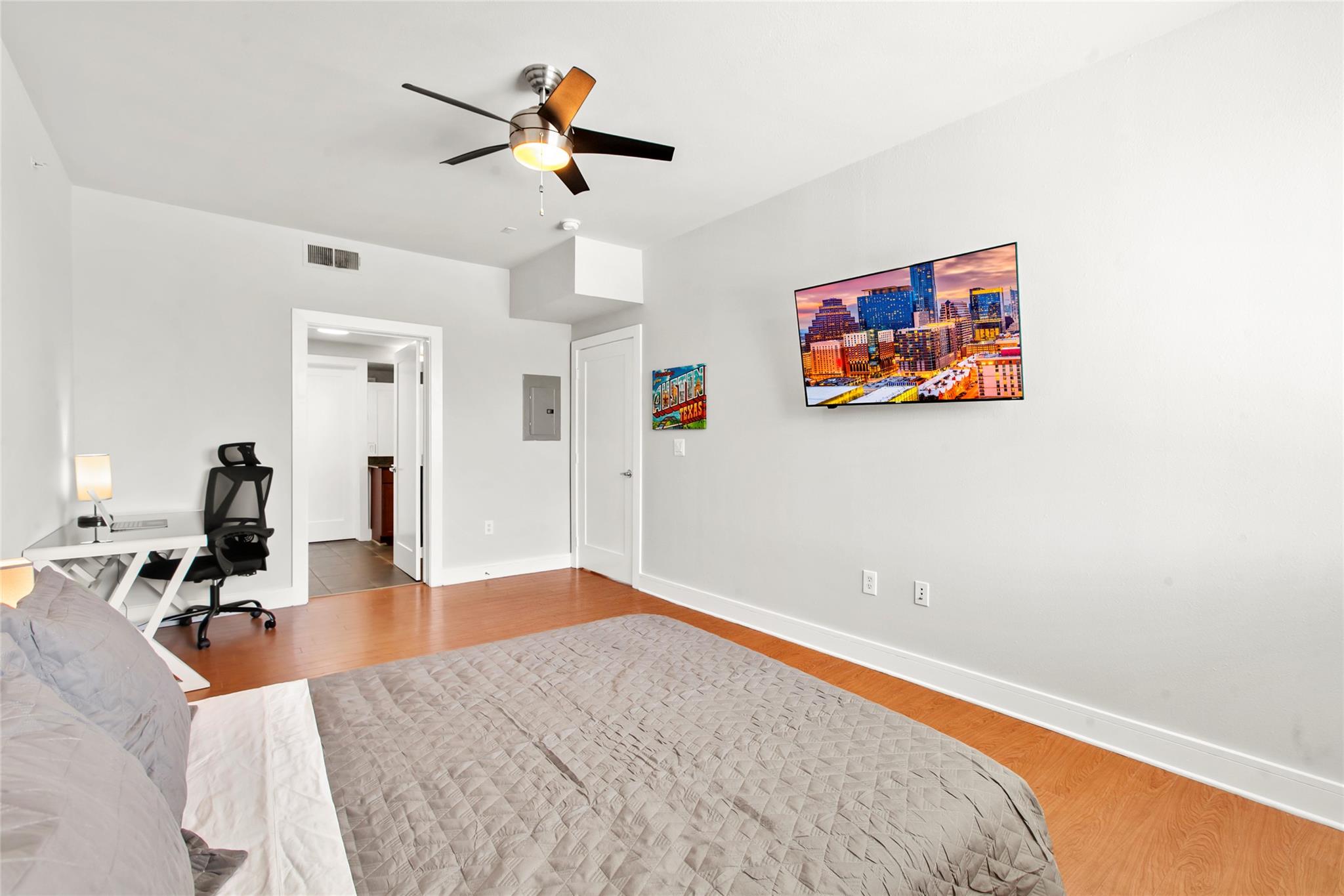 3016 Guadalupe St # 308, Austin, TX 78705