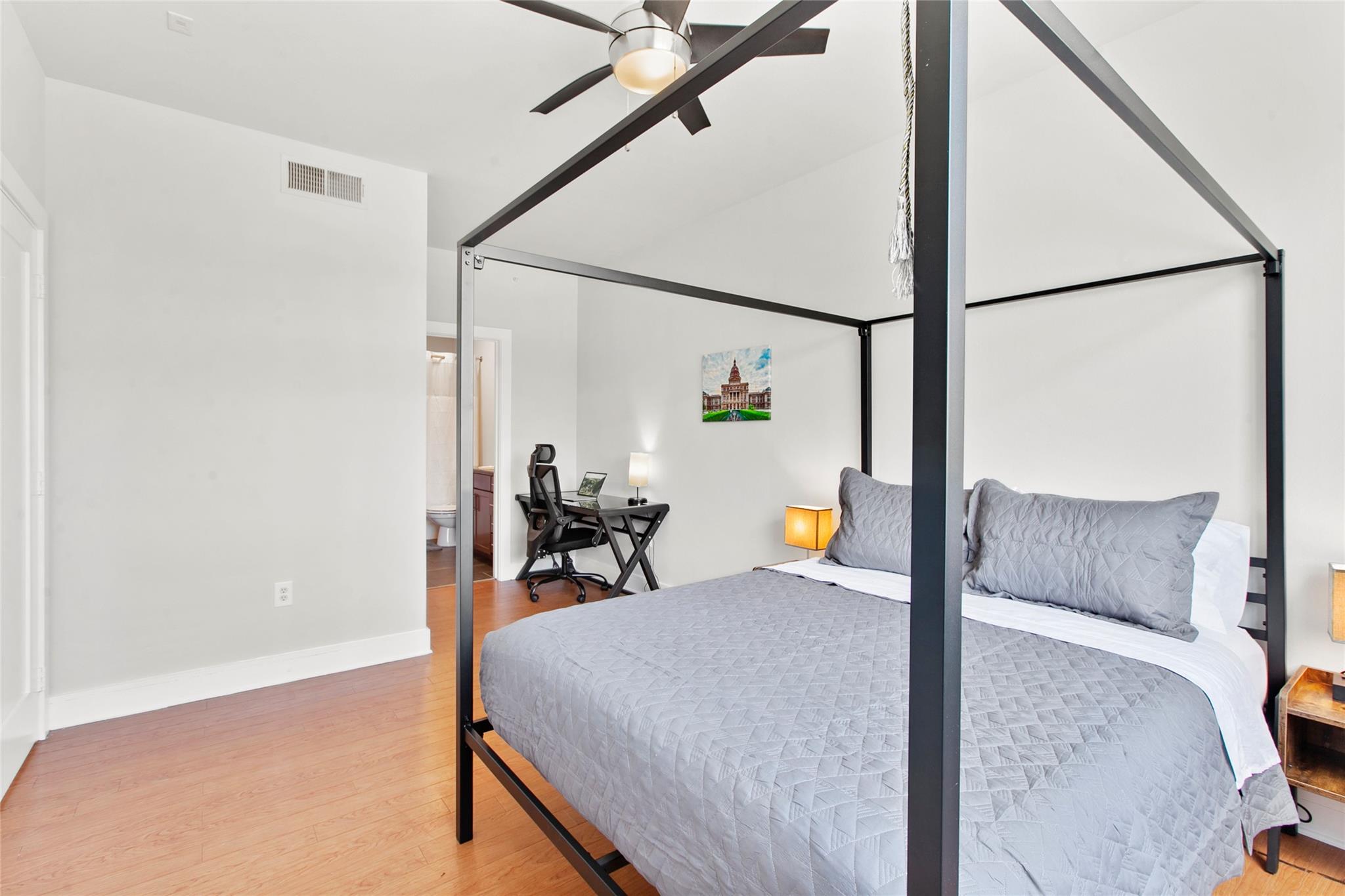 3016 Guadalupe St # 308, Austin, TX 78705