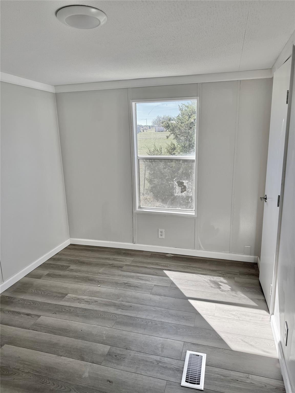 954 Phillip Ln, Liberty Hill, TX 78642