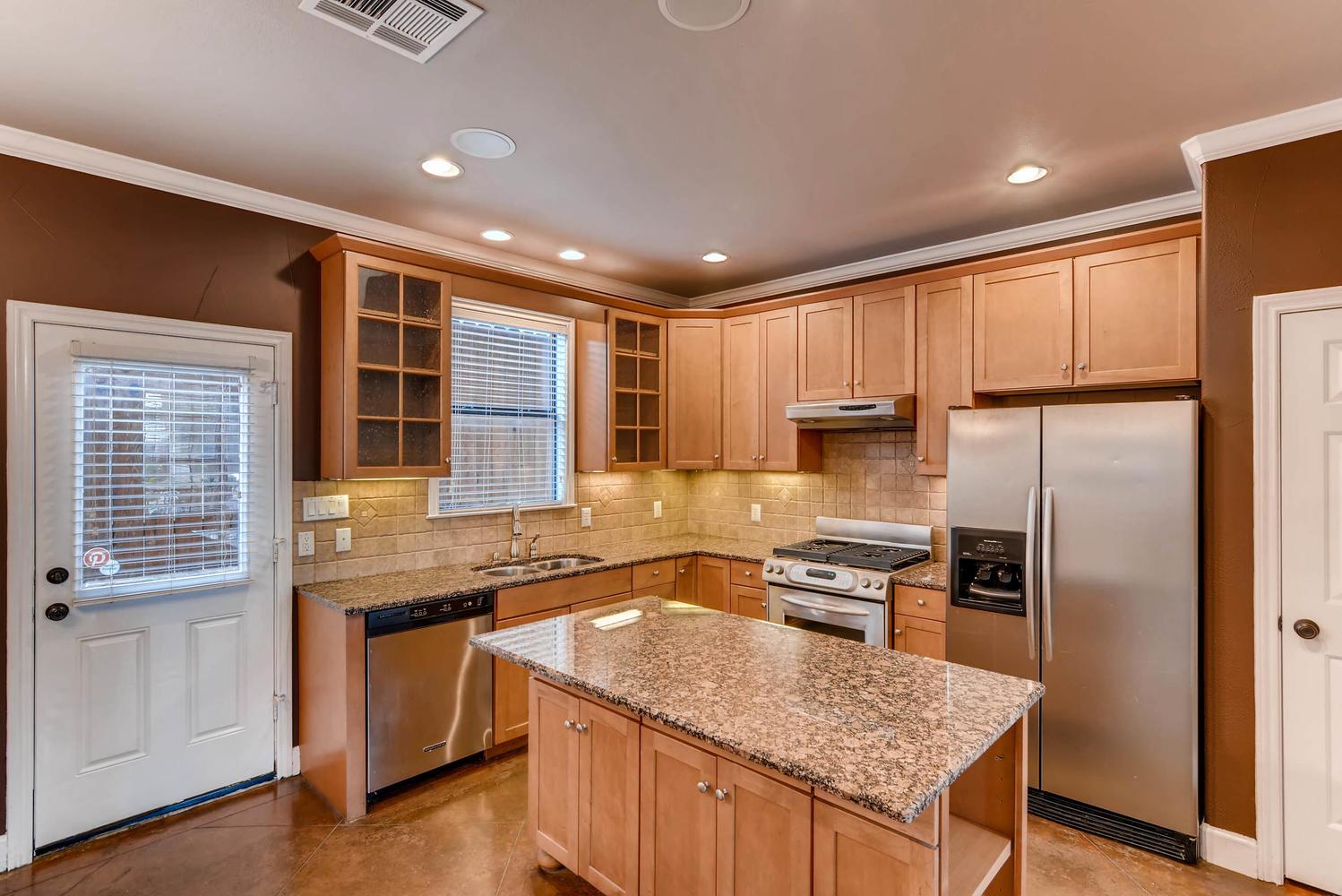 906 Juniper St, Austin, TX 78702