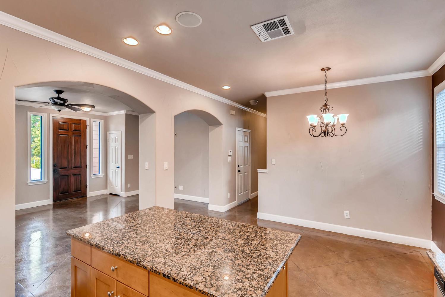 906 Juniper St, Austin, TX 78702