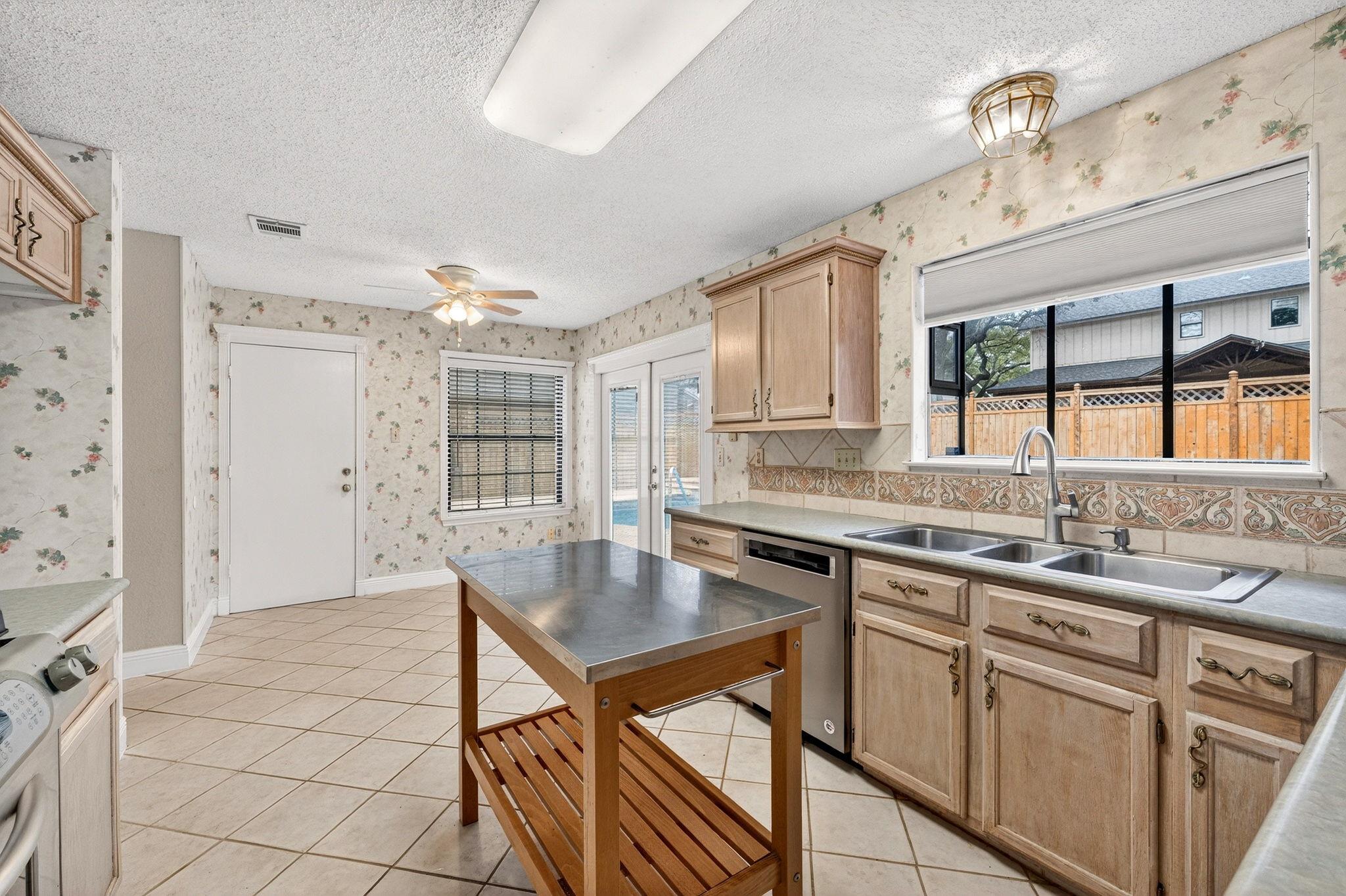 1607 Garnaas Dr, Austin, TX 78758