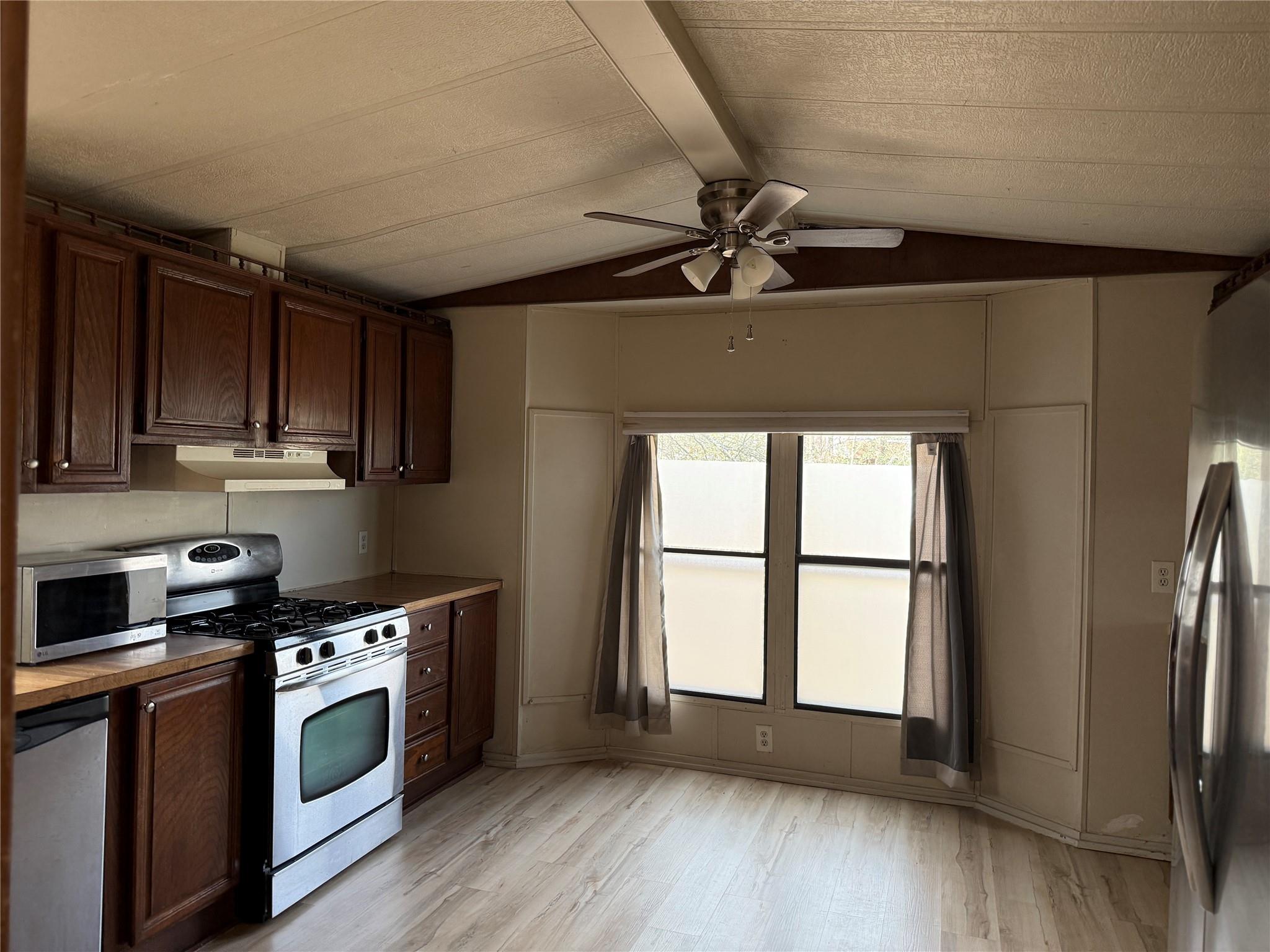 374 Plum St # B, Bastrop, TX 78602